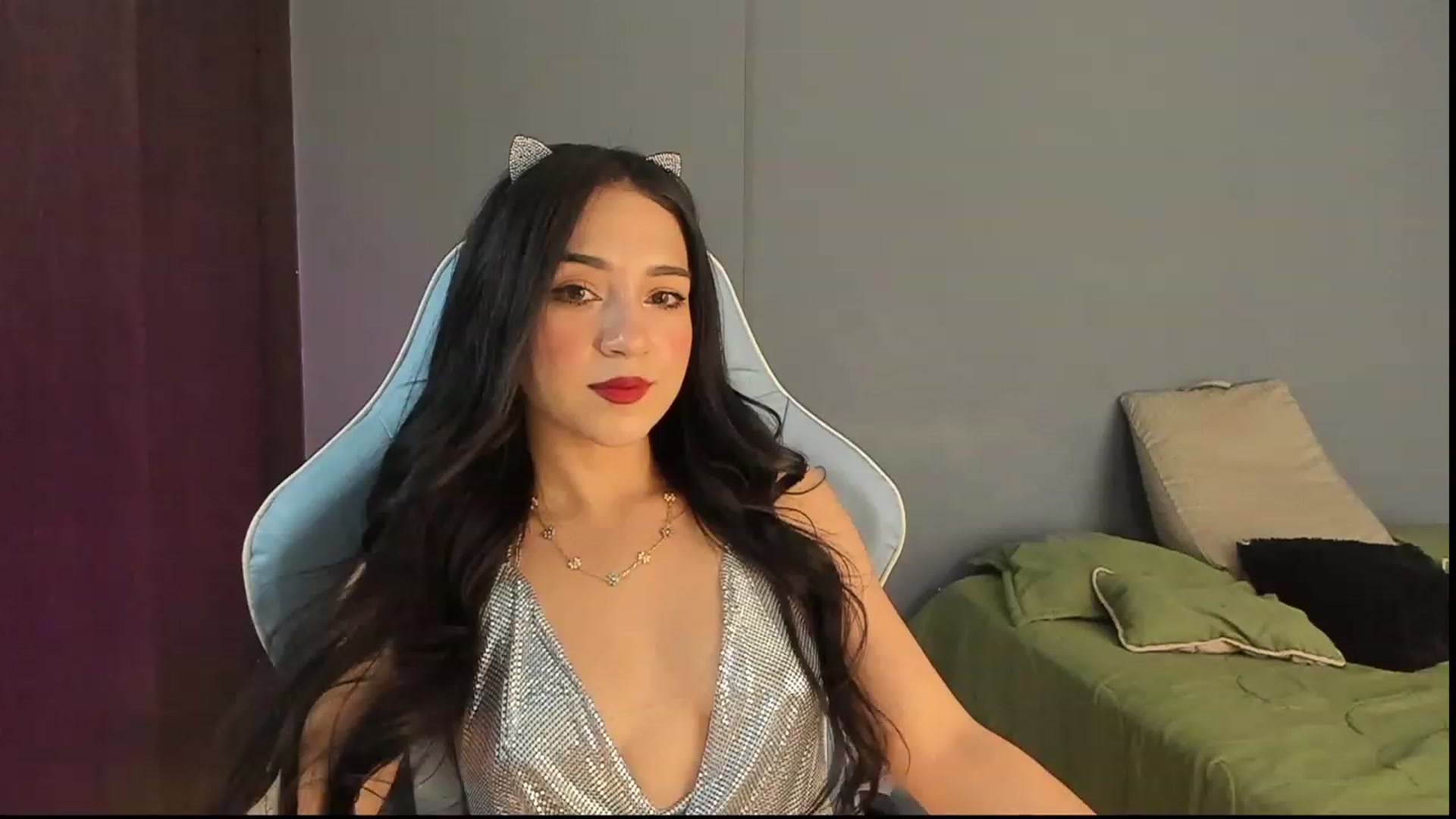 Gallery image thumbnail from dariadiaz_'s myfreecams stream on, 08/31/2023, 16:10 image 10 of 20