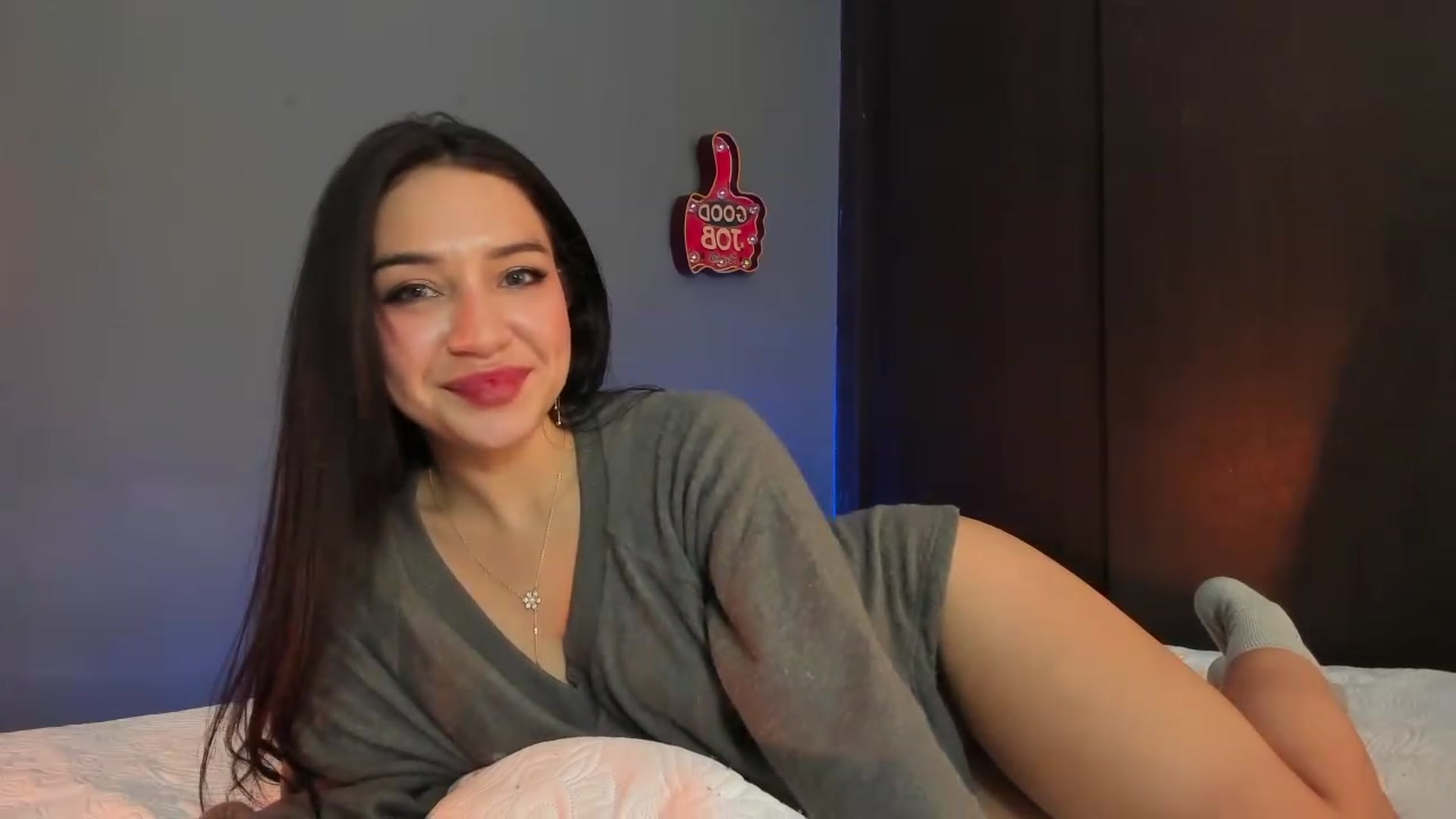 Gallery image thumbnail from dariadiaz_'s myfreecams stream on, 02/17/2024, 18:53 image 12 of 20