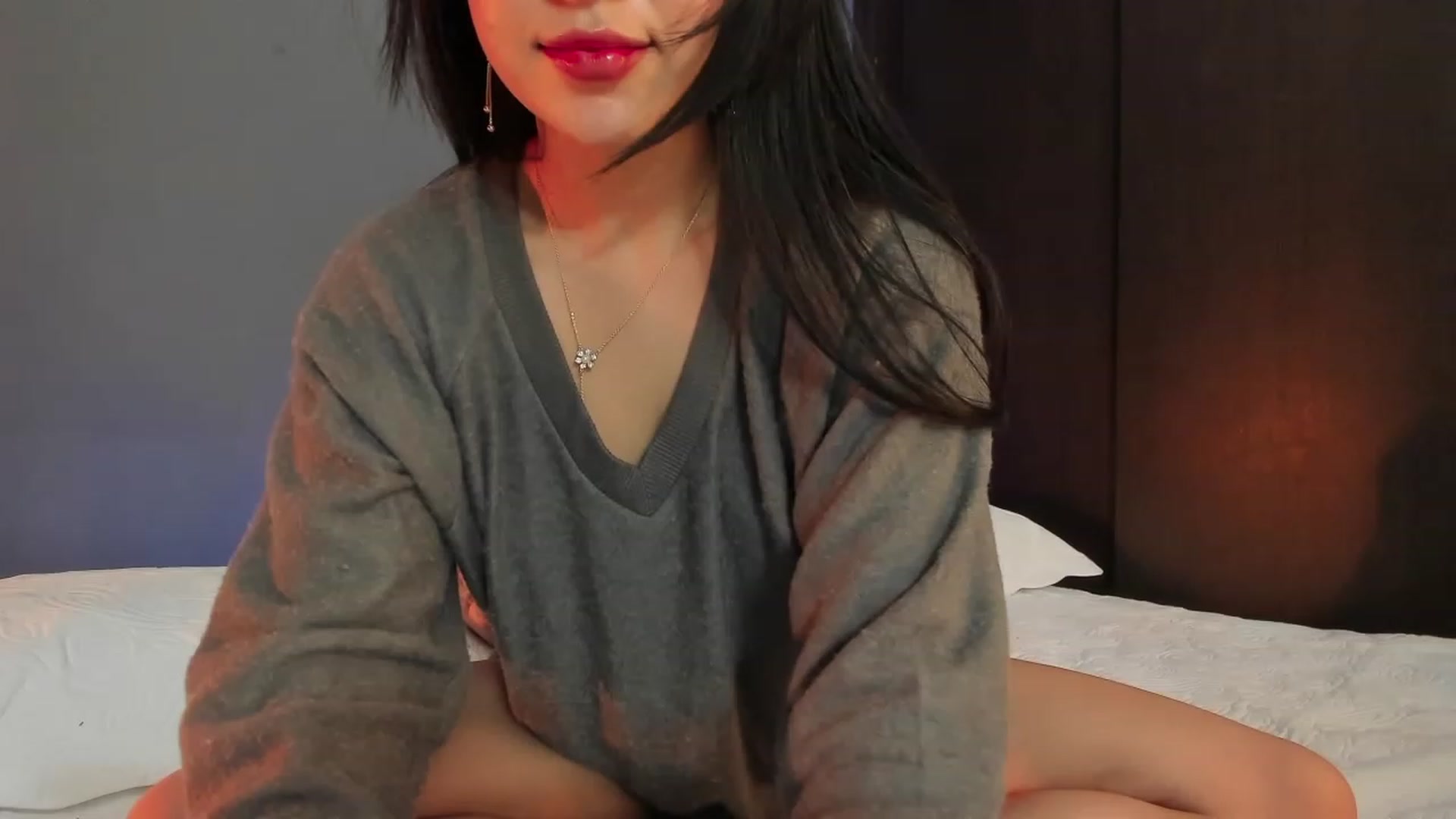 Gallery image thumbnail from dariadiaz_'s myfreecams stream on, 02/17/2024, 18:53 image 1 of 20
