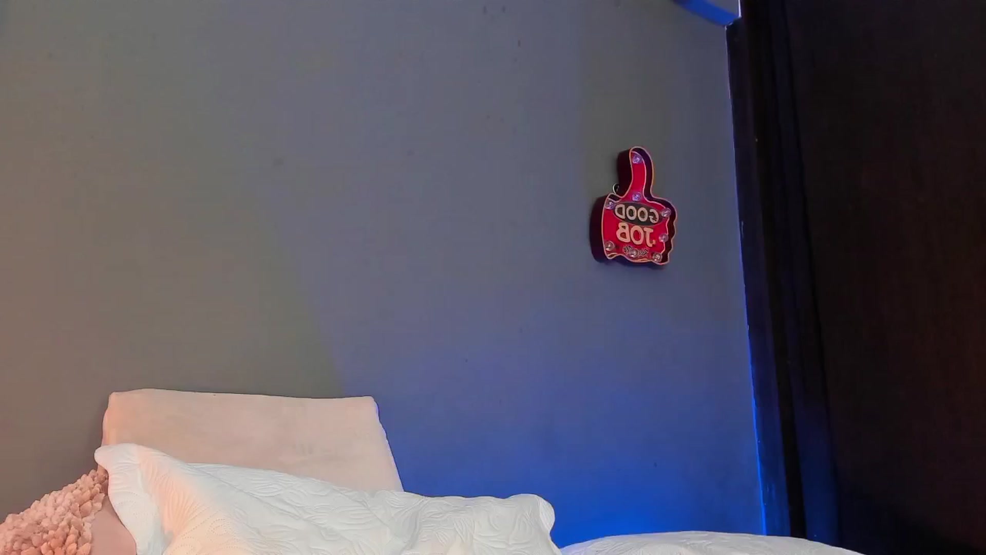 Gallery image thumbnail from dariadiaz_'s myfreecams stream on, 02/19/2024, 20:52 image 16 of 20