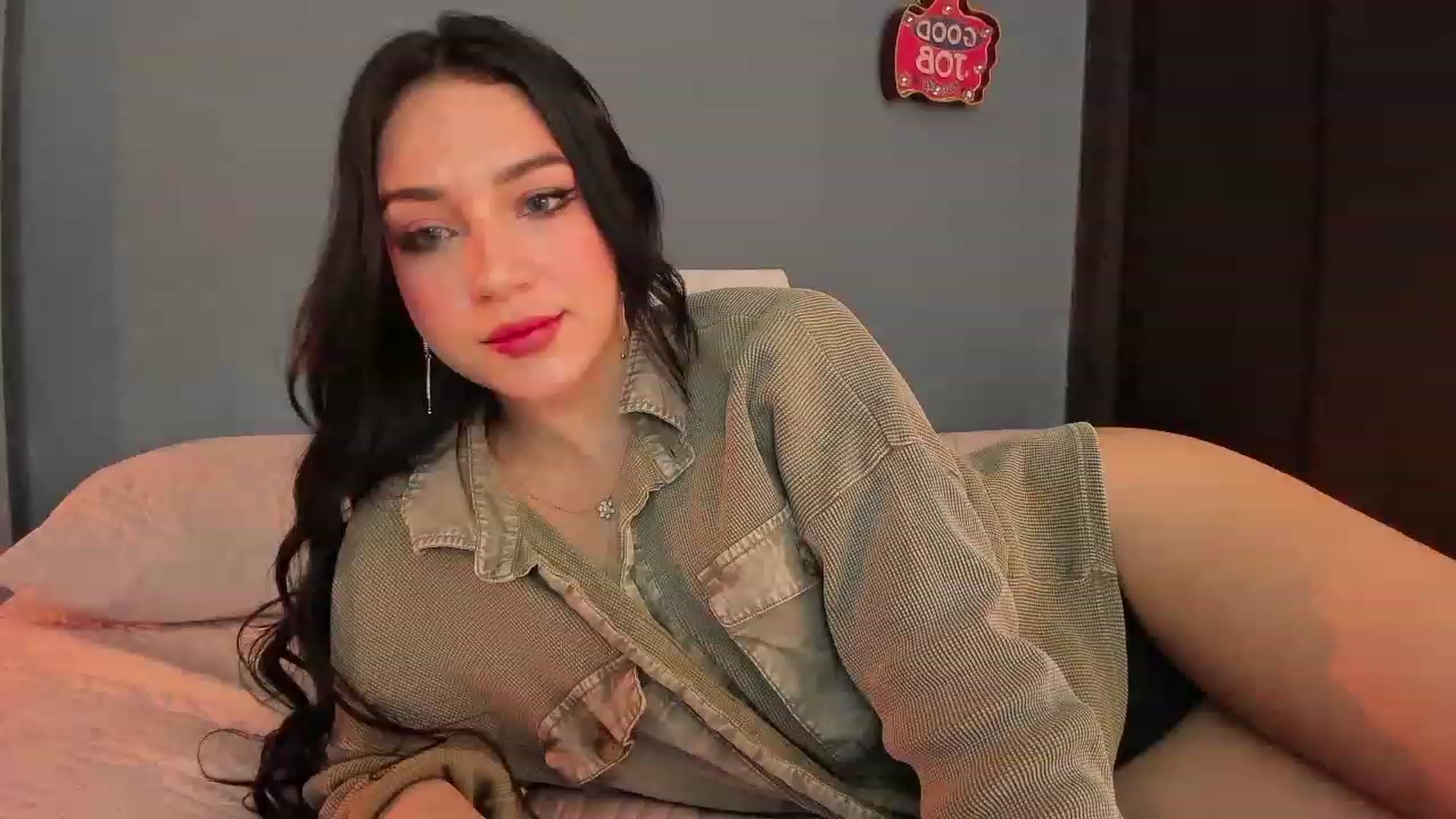 Gallery image thumbnail from dariadiaz_'s myfreecams stream on, 02/27/2024, 16:08 image 16 of 20