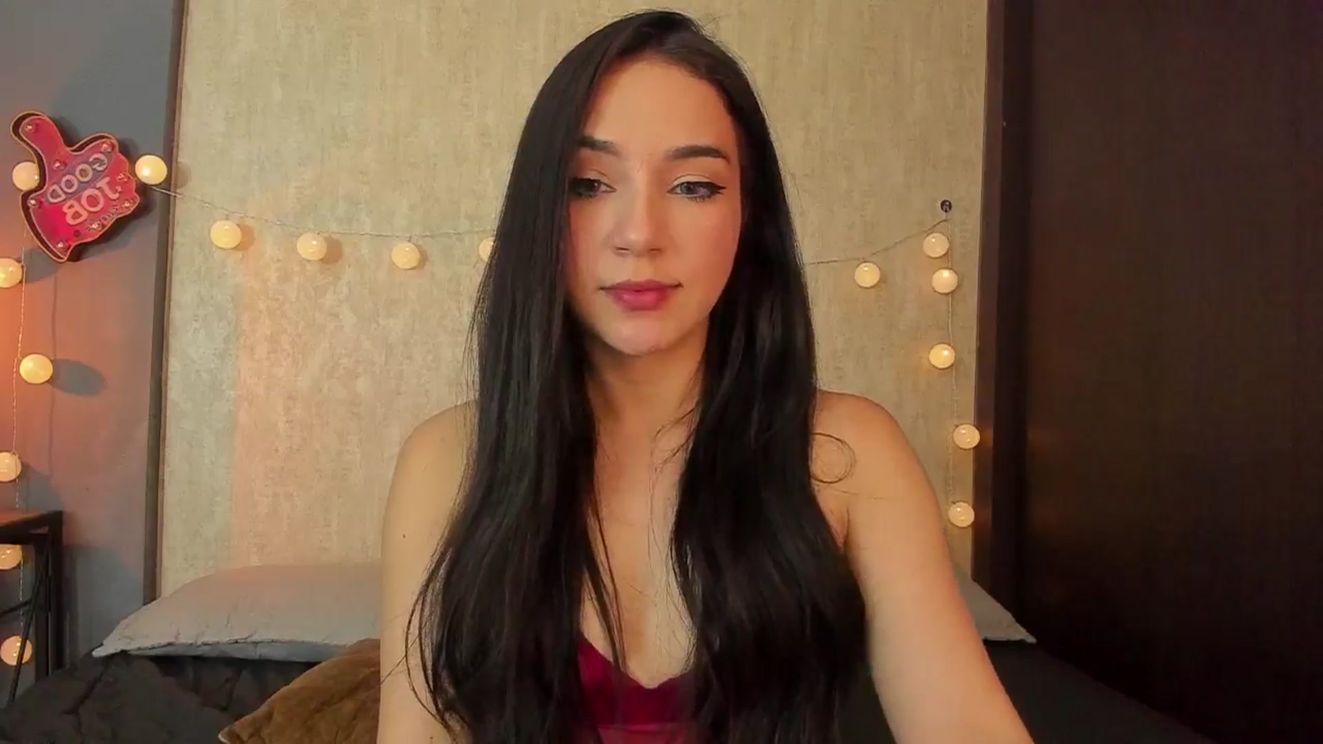 Gallery image thumbnail from dariadiaz_'s myfreecams stream on, 05/22/2024, 17:07 image 14 of 20