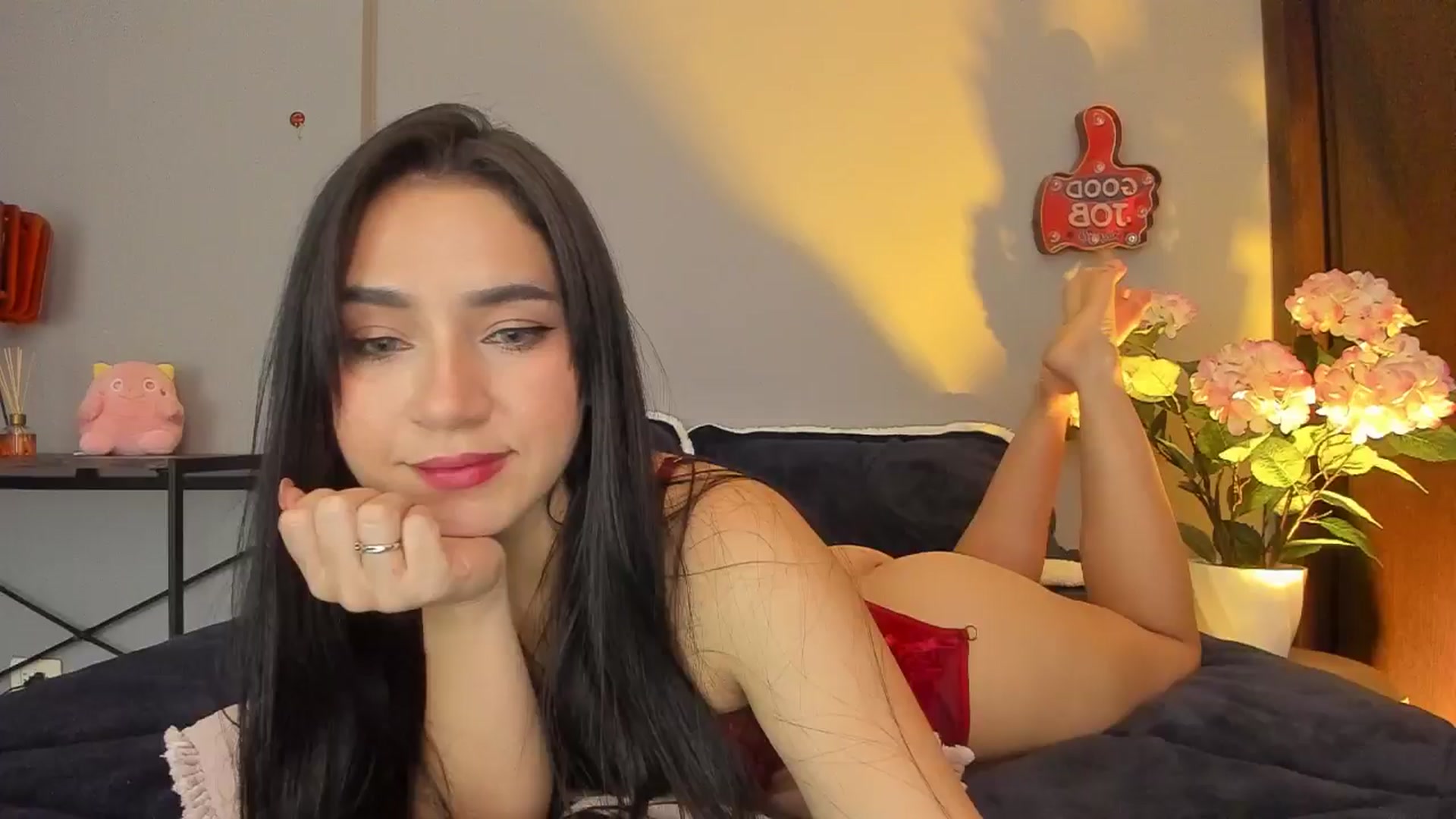 Gallery image thumbnail from dariadiaz_'s myfreecams stream on, 08/16/2024, 18:27 image 6 of 20