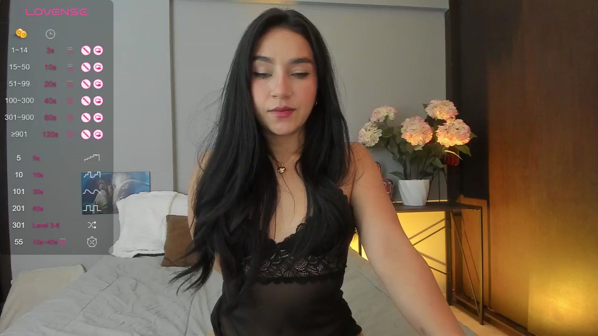 Gallery image thumbnail from dariadiaz_'s myfreecams stream on, 09/08/2024, 19:15 image 19 of 20