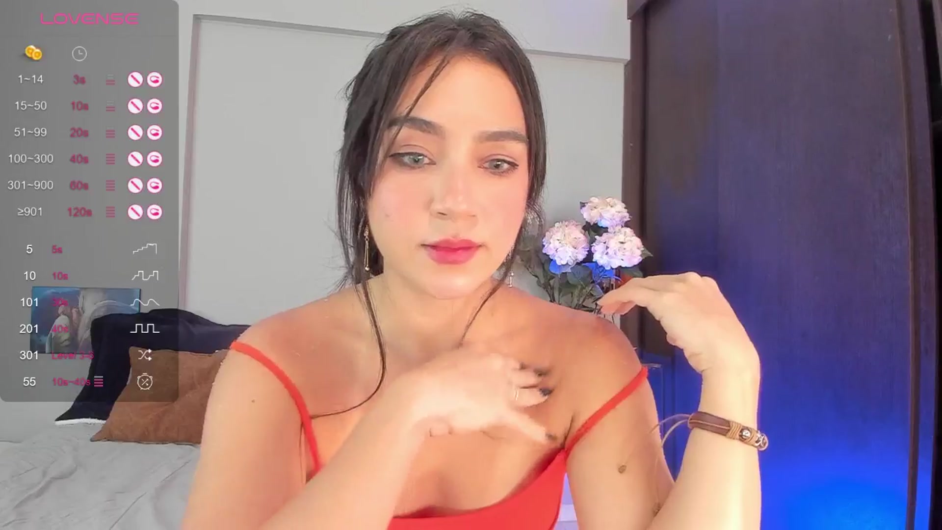 Gallery image thumbnail from dariadiaz_'s myfreecams stream on, 09/09/2024, 15:35 image 8 of 20