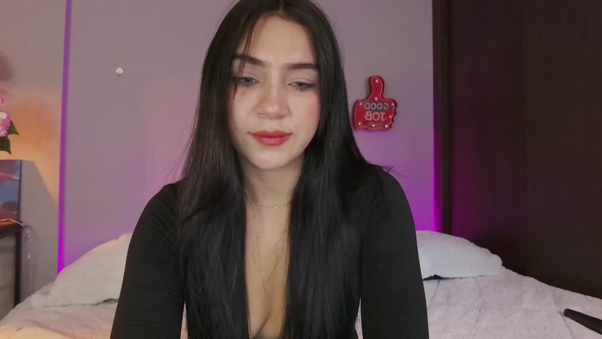 Gallery image thumbnail from dariadiaz_'s myfreecams stream on, 09/25/2024, 15:42 image 7 of 20