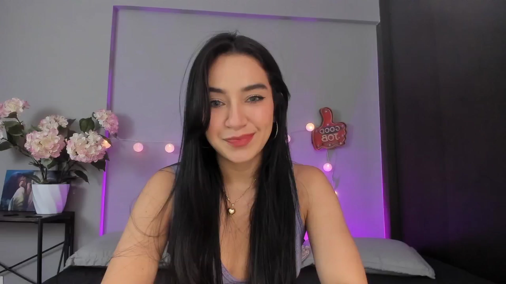 Gallery image thumbnail from dariadiaz_'s myfreecams stream on, 12/03/2024, 16:34 image 19 of 20