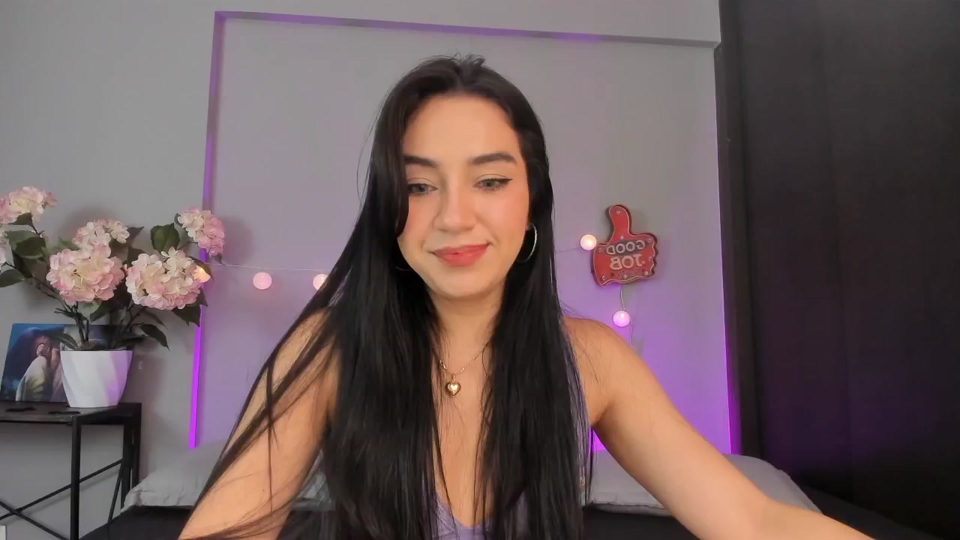Gallery image thumbnail from dariadiaz_'s myfreecams stream on, 12/03/2024, 16:34 image 20 of 20