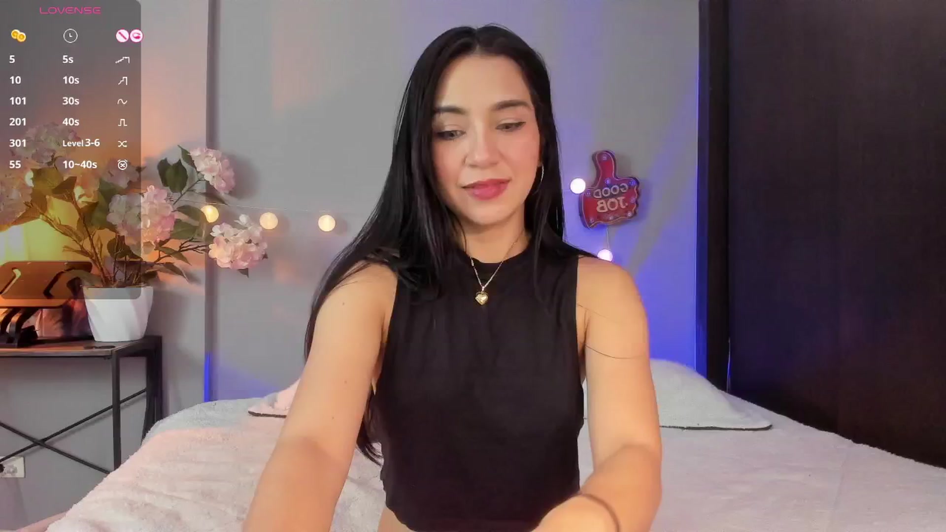 Gallery image thumbnail from dariadiaz_'s myfreecams stream on, 12/14/2024, 20:17 image 20 of 20