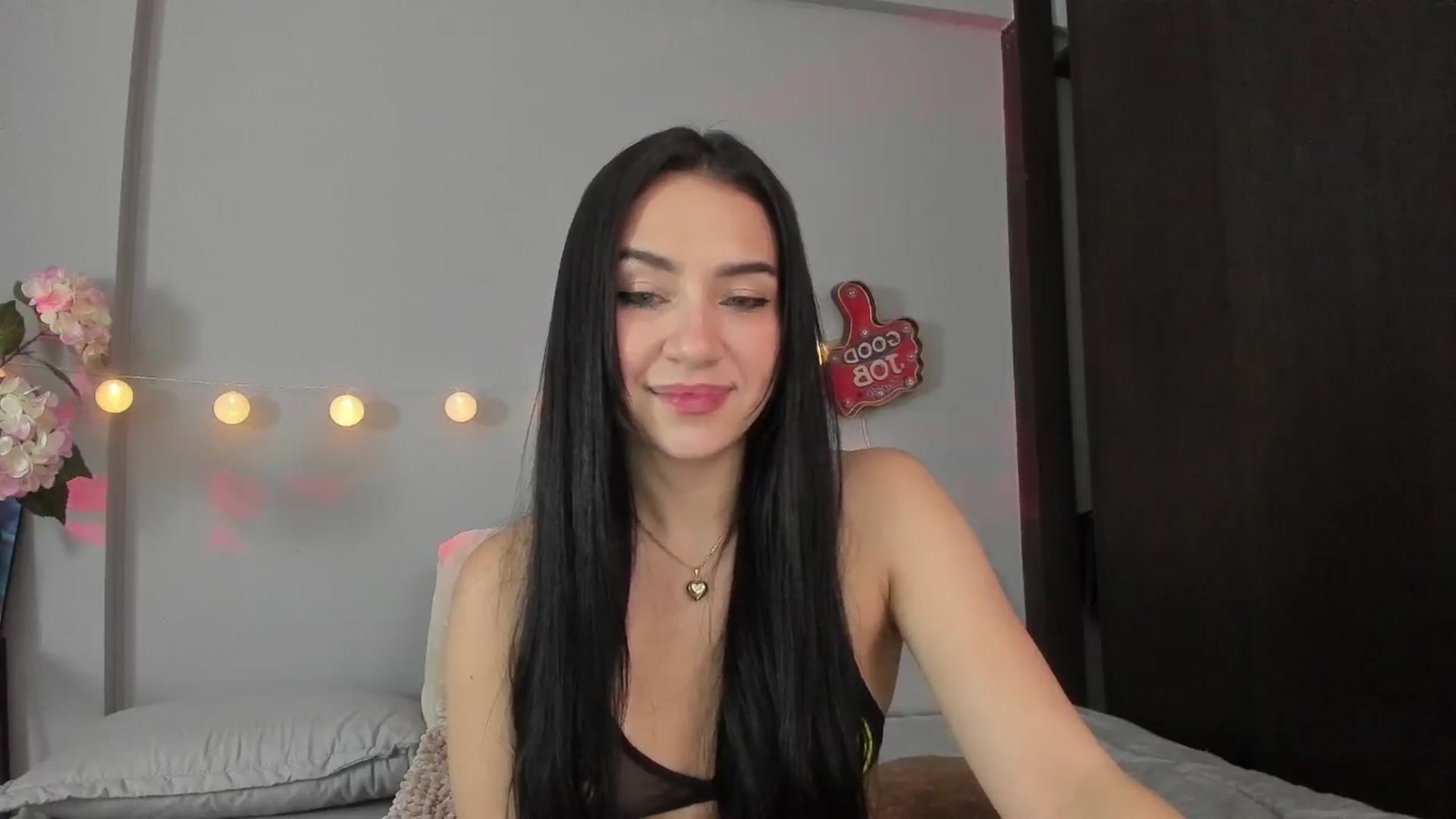 Gallery image thumbnail from dariadiaz_'s myfreecams stream on, 01/04/2025, 19:20 image 20 of 20