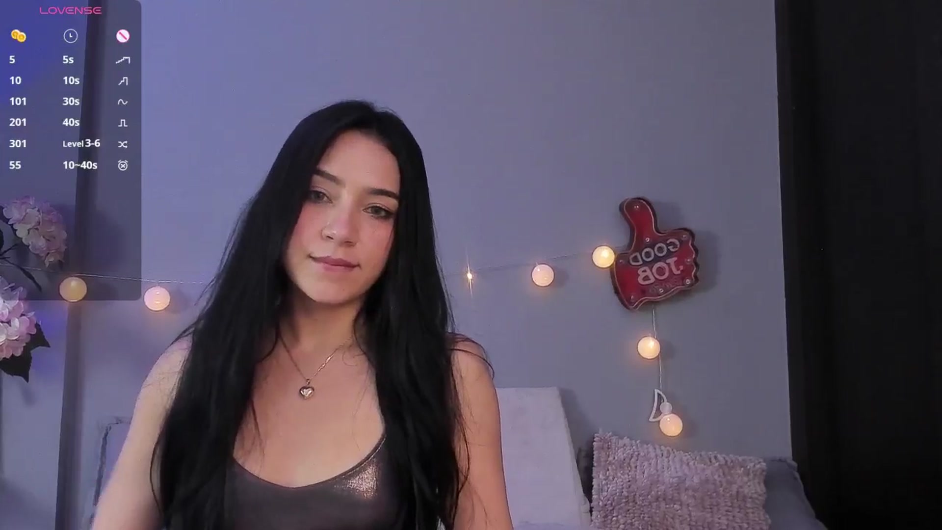 Gallery image thumbnail from dariadiaz_'s myfreecams stream on, 01/06/2025, 19:32 image 18 of 20
