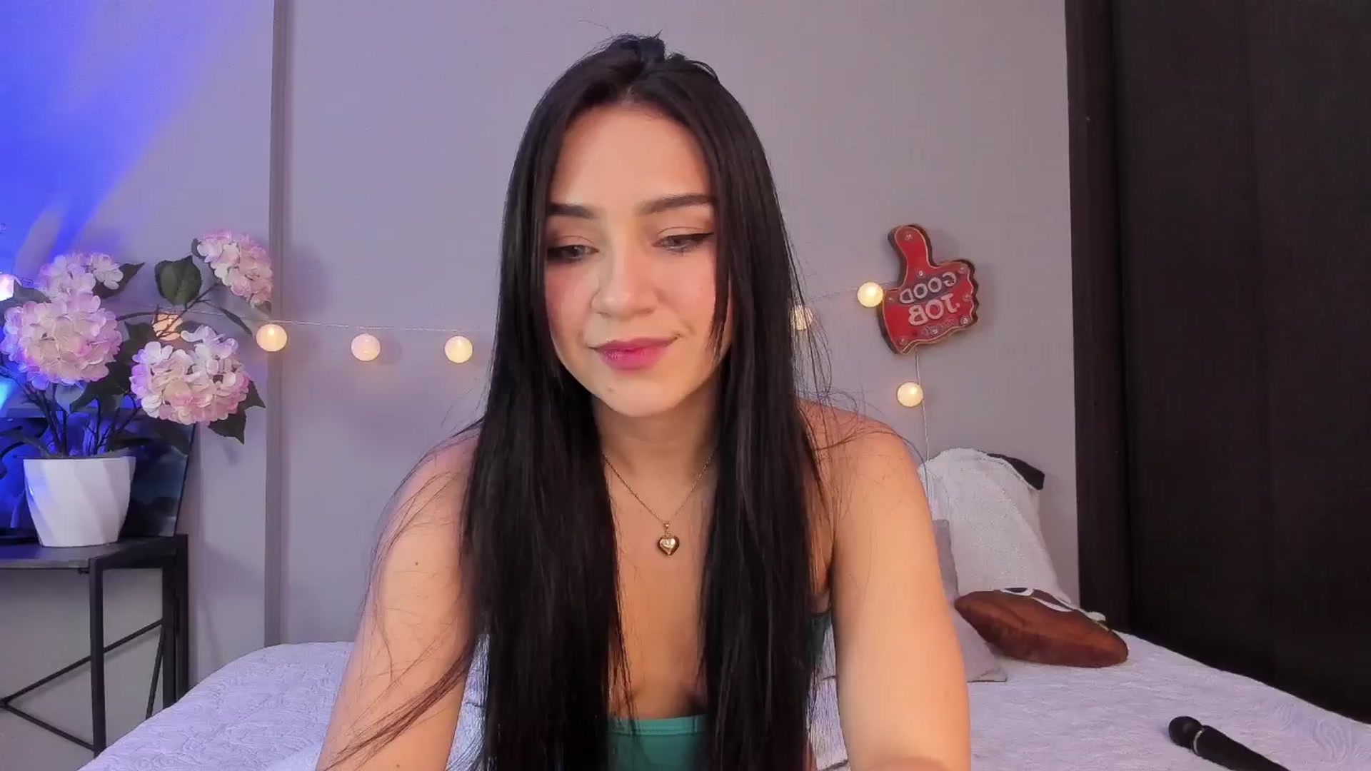 Gallery image thumbnail from dariadiaz_'s myfreecams stream on, 01/13/2025, 16:15 image 6 of 20