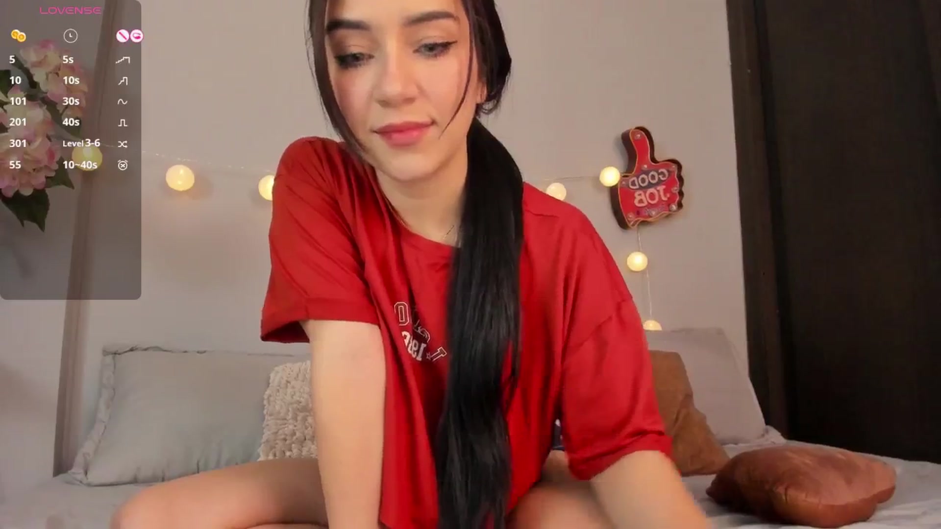 Gallery image thumbnail from dariadiaz_'s myfreecams stream on, 01/17/2025, 16:00 image 7 of 20