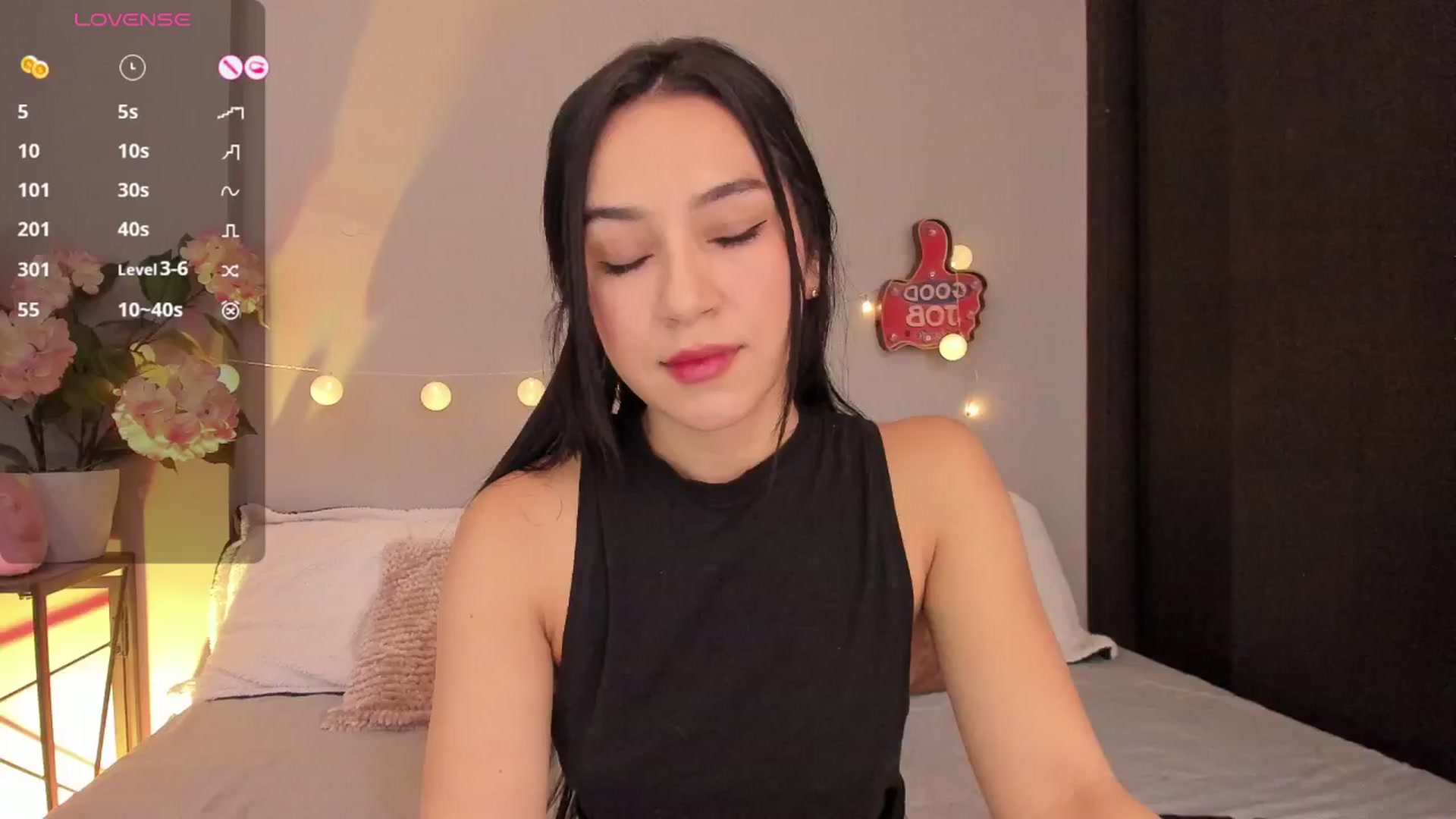 Gallery image thumbnail from dariadiaz_'s myfreecams stream on, 03/06/2025, 16:24 image 6 of 20
