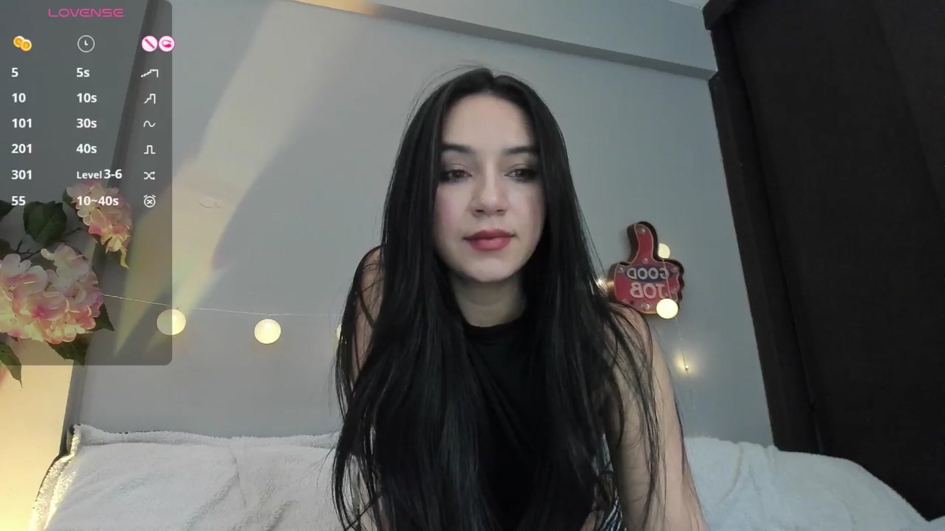 Gallery image thumbnail from dariadiaz_'s myfreecams stream on, 03/06/2025, 16:42 image 16 of 20
