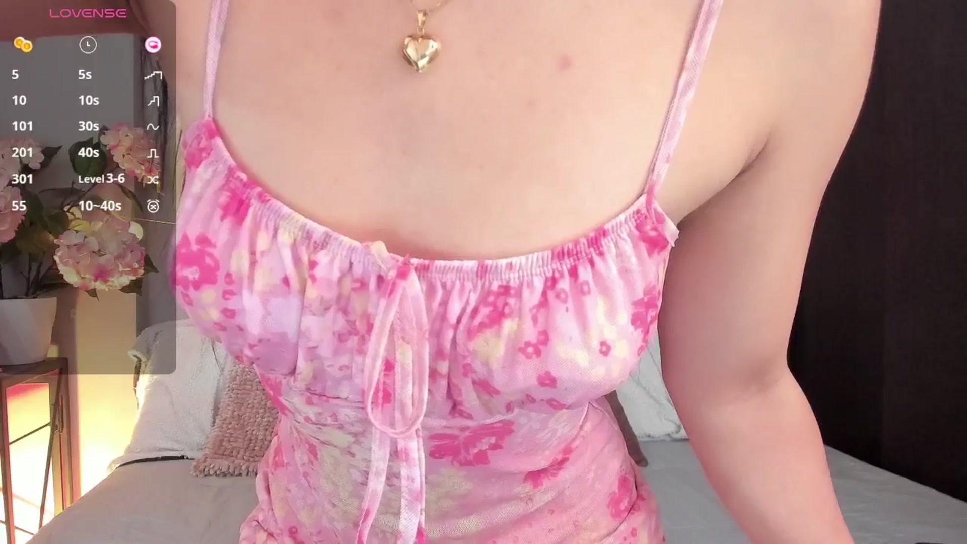 Gallery image thumbnail from dariadiaz_'s myfreecams stream on, 03/08/2025, 15:02 image 3 of 20