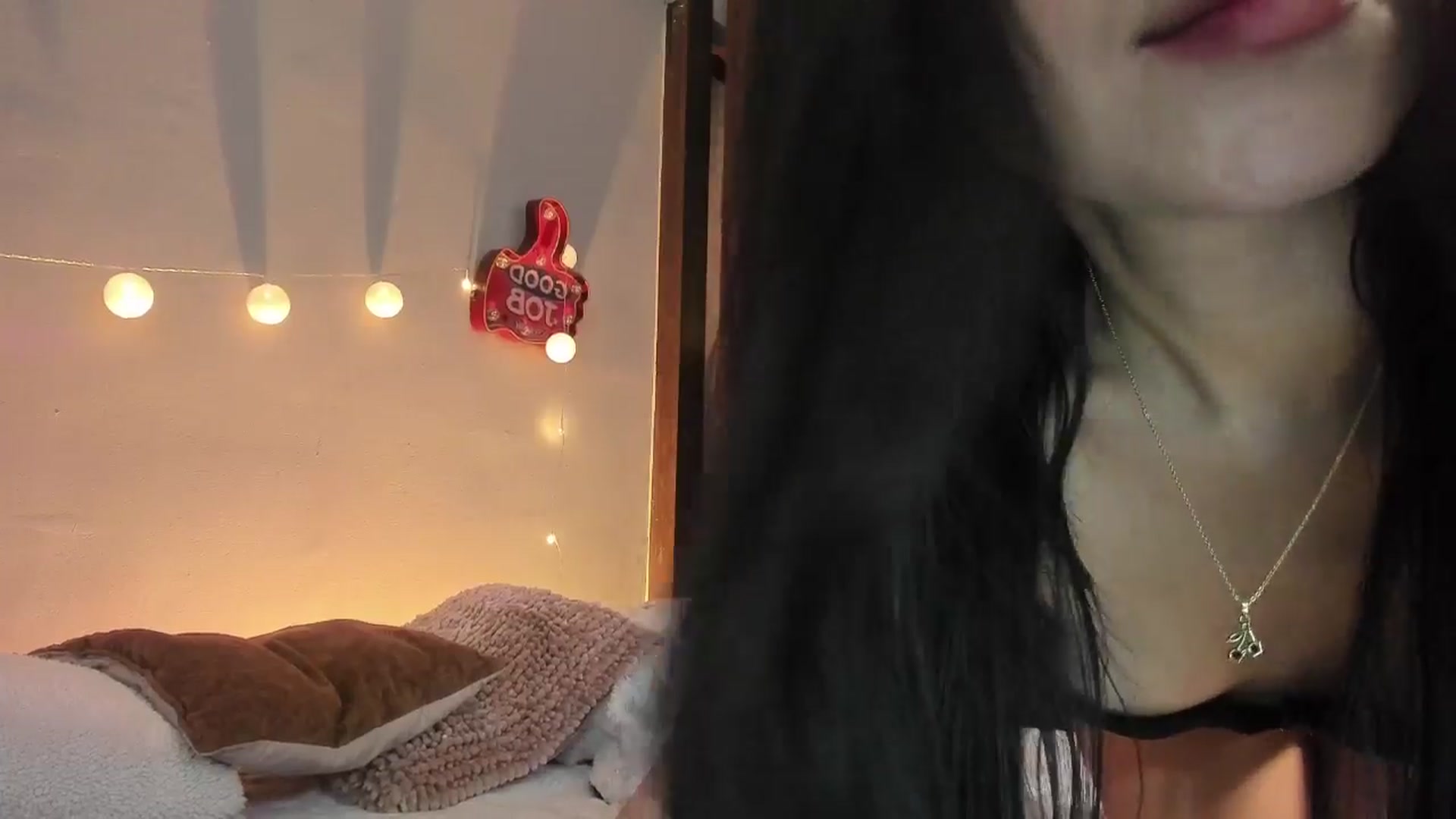 Gallery image thumbnail from dariadiaz_'s myfreecams stream on, 03/17/2025, 18:12 image 14 of 20