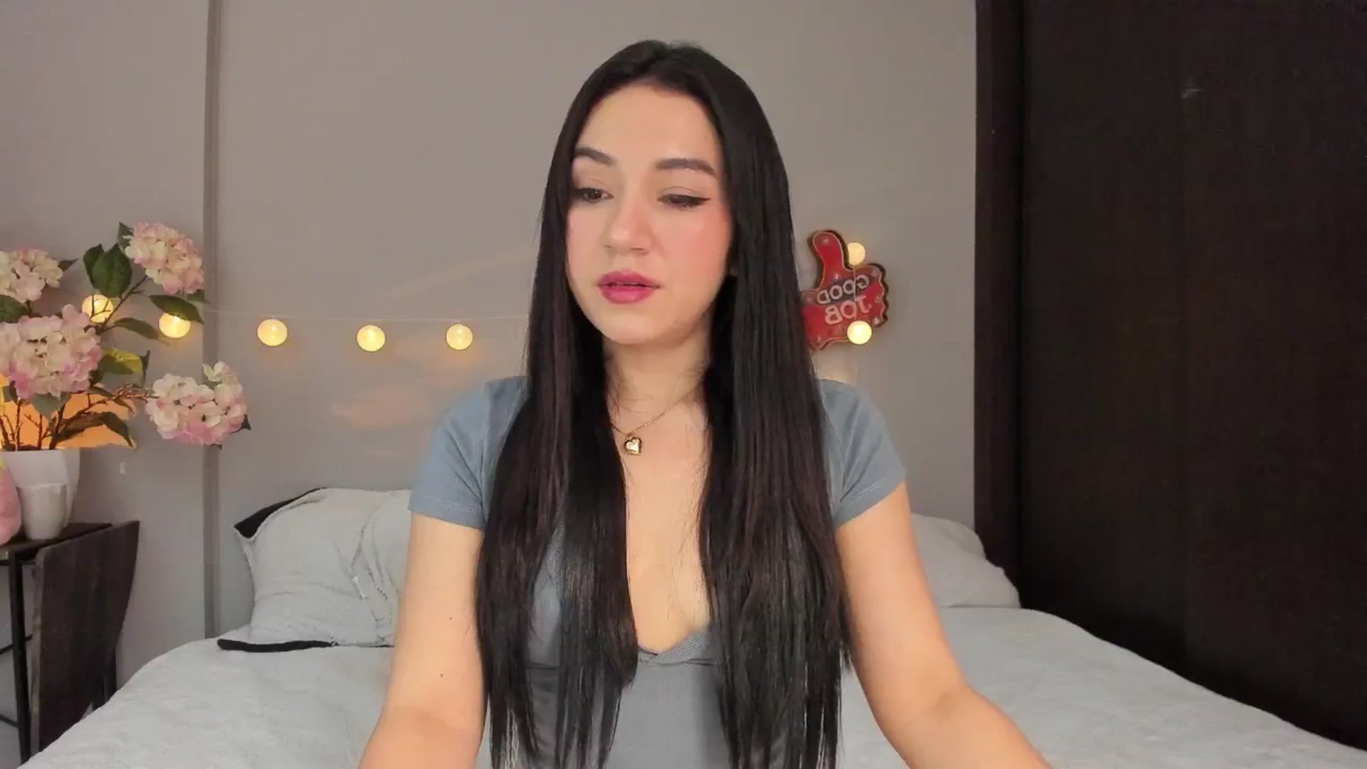 Gallery image thumbnail from dariadiaz_'s myfreecams stream on, 05/27/2025, 16:58 image 12 of 20
