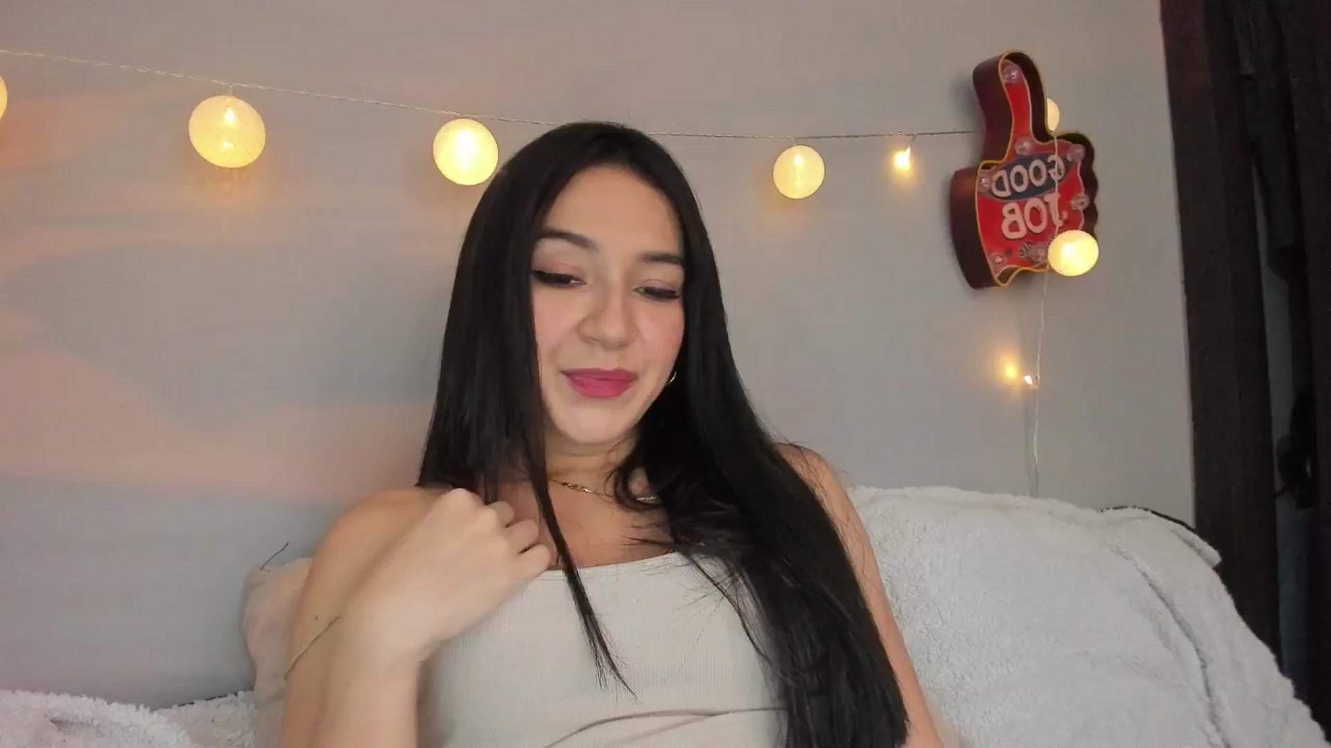 Gallery image thumbnail from dariadiaz_'s myfreecams stream on, 05/28/2025, 18:37 image 20 of 20
