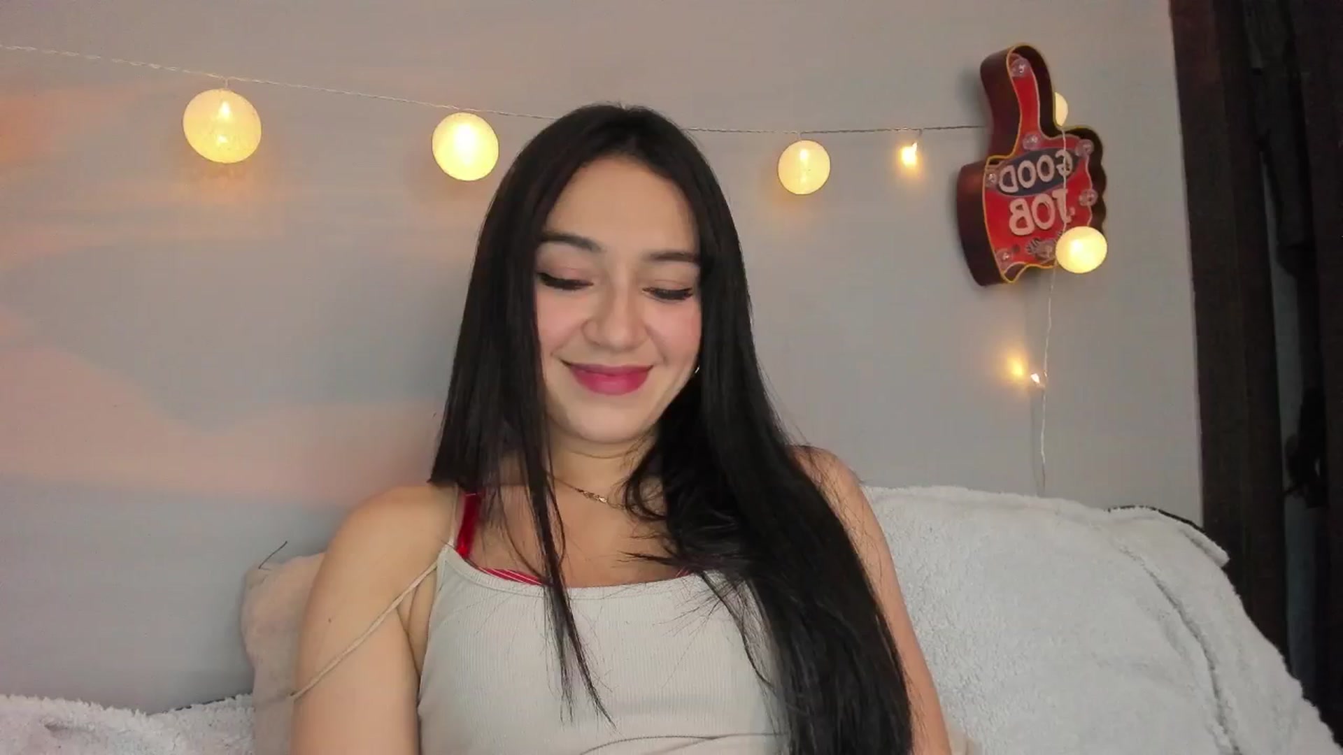 Gallery image thumbnail from dariadiaz_'s myfreecams stream on, 05/28/2025, 18:37 image 19 of 20