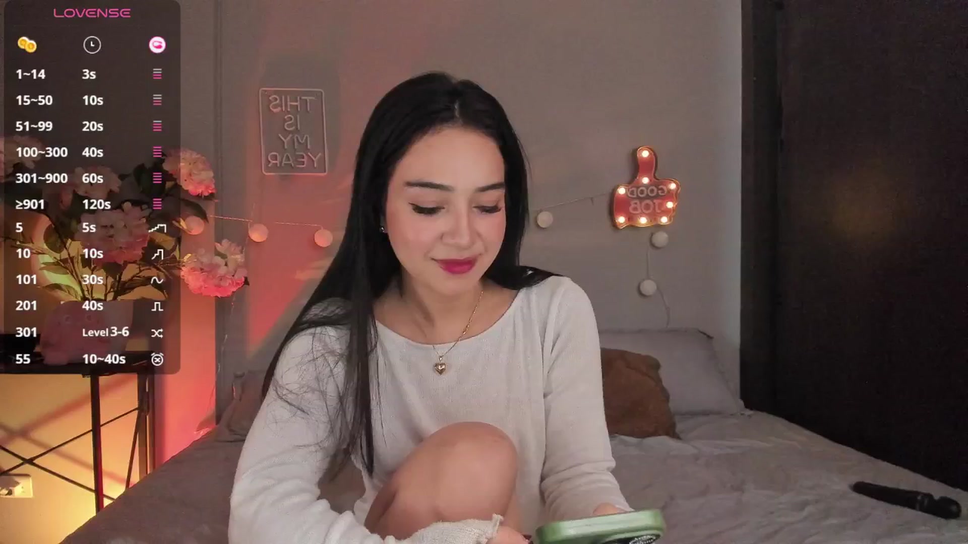 Gallery image thumbnail from dariadiaz_'s myfreecams stream on, 06/03/2025, 16:46 image 4 of 20