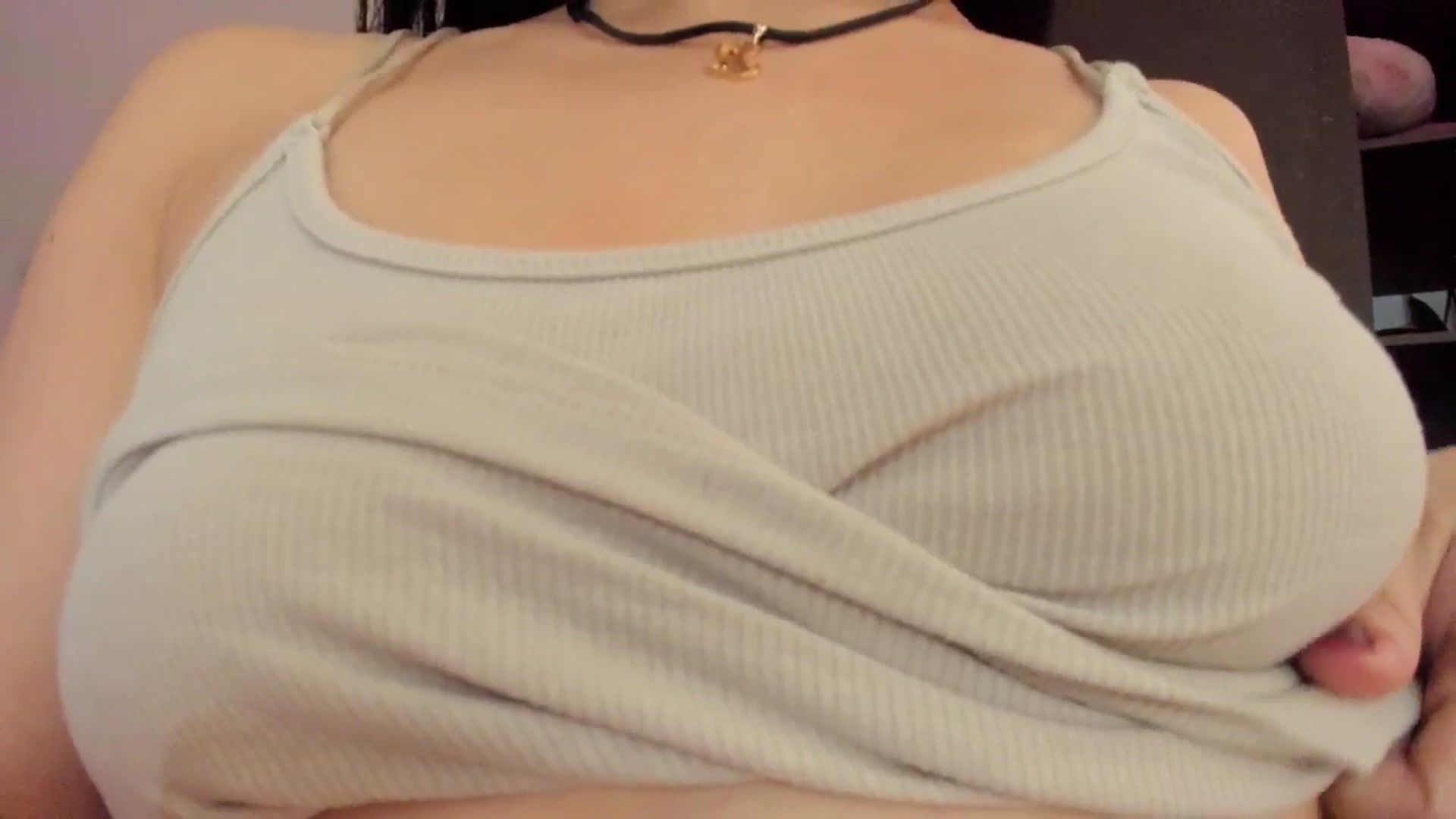 Gallery image thumbnail from dariadiaz_'s myfreecams stream on, 06/21/2025, 19:29 image 7 of 20