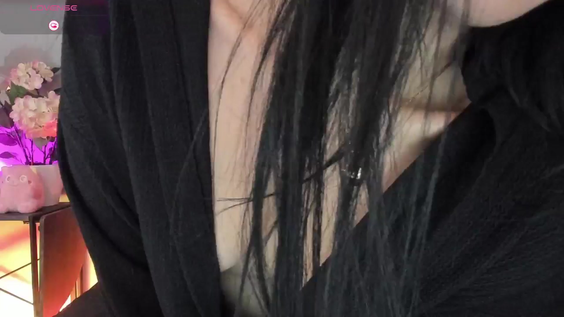 Gallery image thumbnail from dariadiaz_'s myfreecams stream on, 06/25/2025, 16:49 image 17 of 20