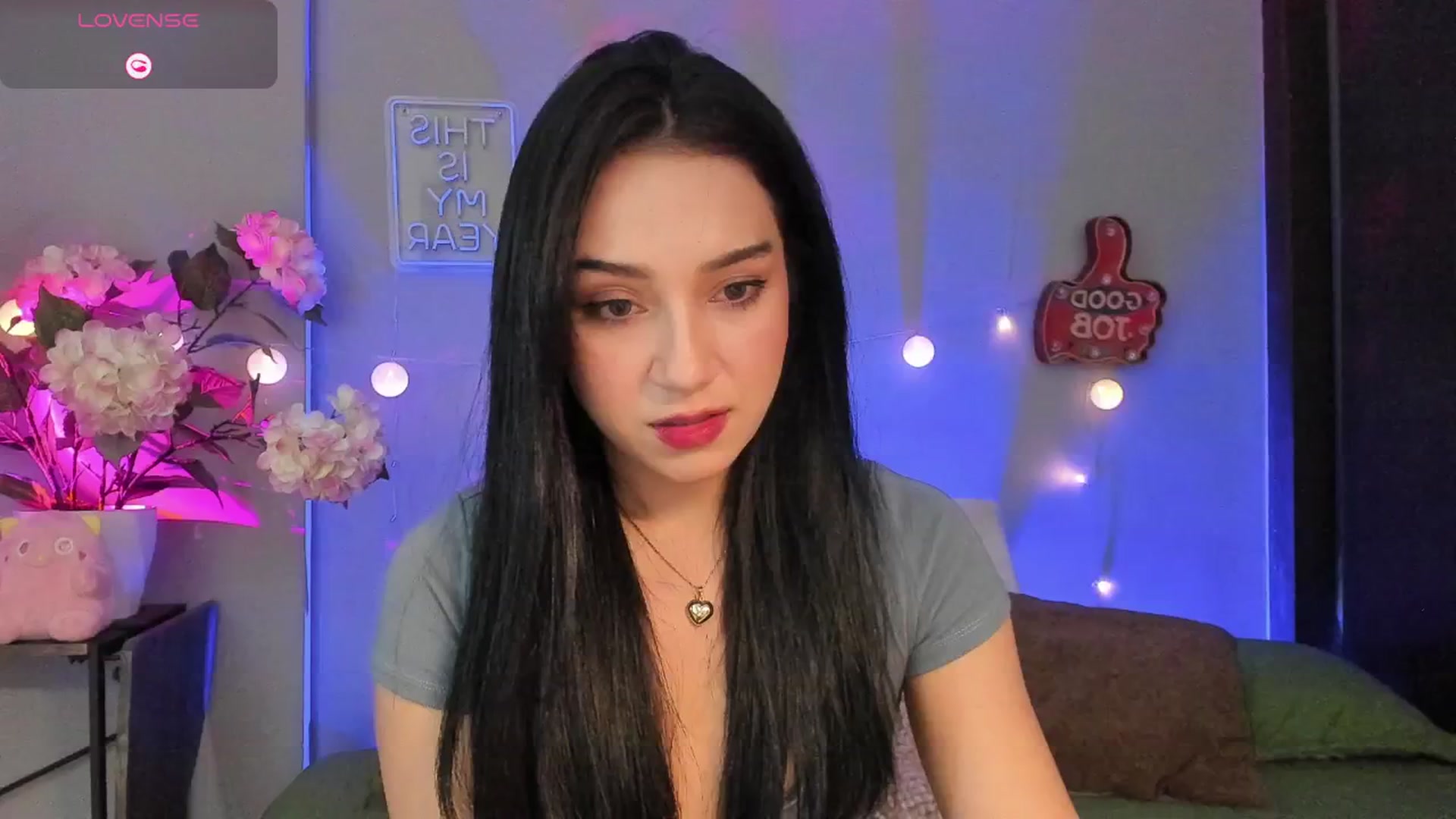 Gallery image thumbnail from dariadiaz_'s myfreecams stream on, 06/26/2025, 16:43 image 5 of 20