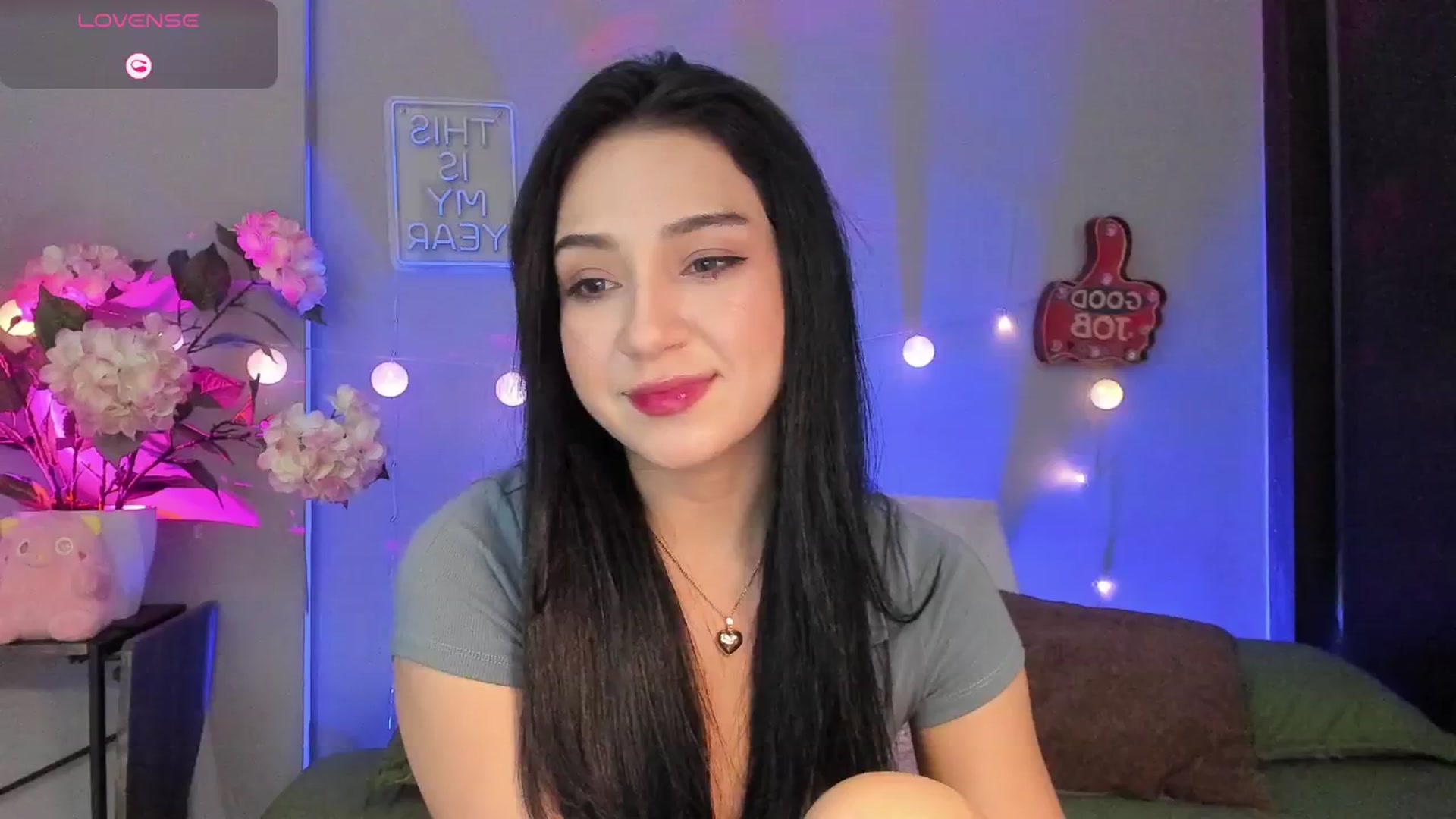 Gallery image thumbnail from dariadiaz_'s myfreecams stream on, 06/26/2025, 16:43 image 3 of 20