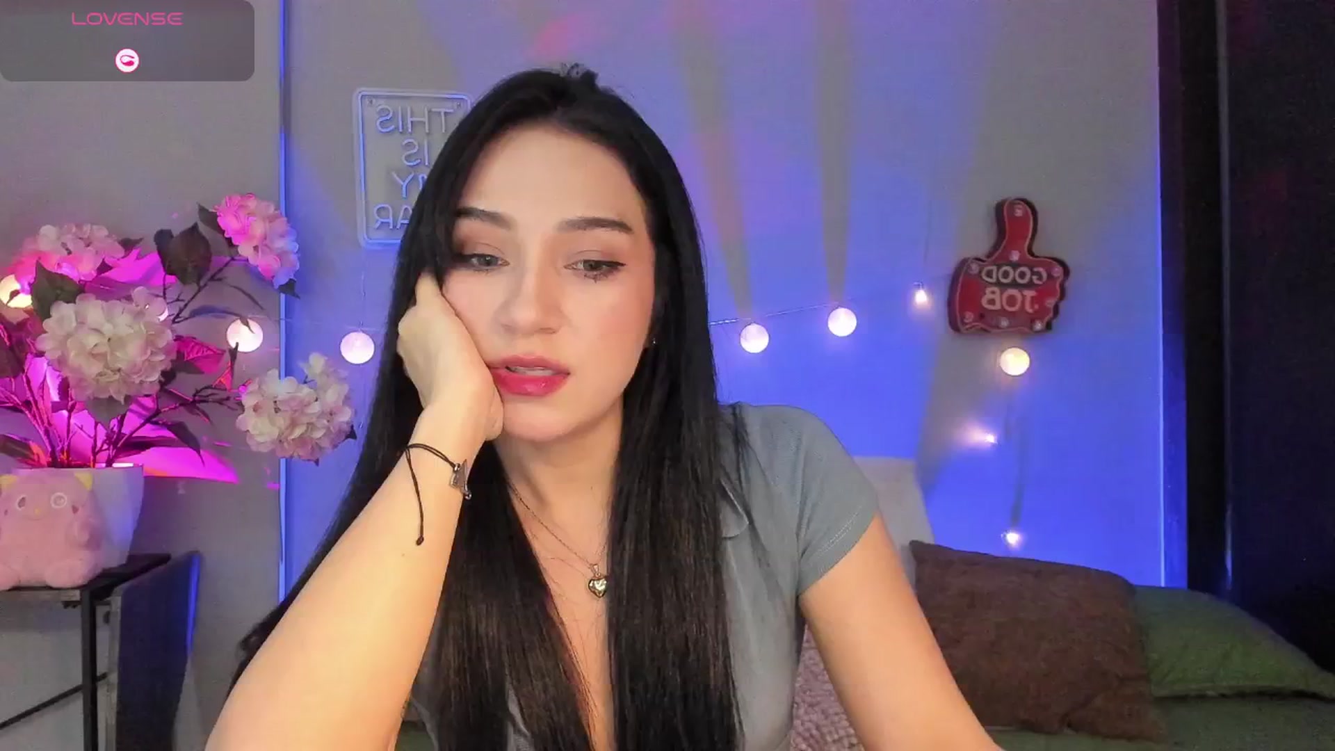 Gallery image thumbnail from dariadiaz_'s myfreecams stream on, 06/26/2025, 16:43 image 7 of 20