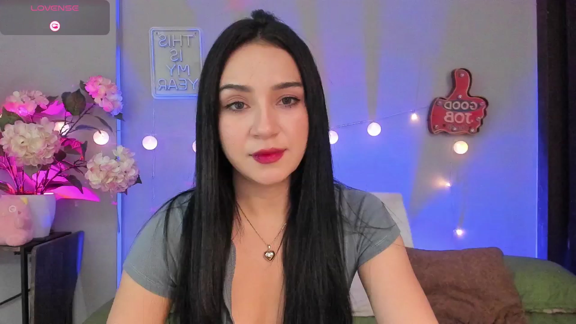 Gallery image thumbnail from dariadiaz_'s myfreecams stream on, 06/26/2025, 17:52 image 15 of 20