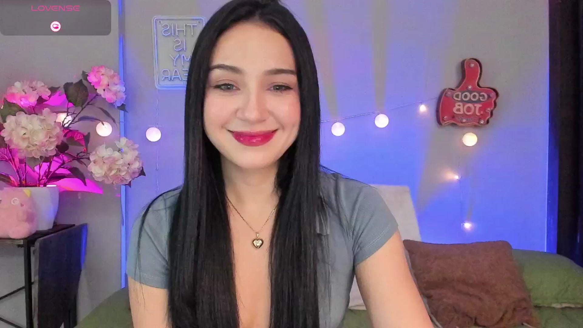 Gallery image thumbnail from dariadiaz_'s myfreecams stream on, 06/26/2025, 17:52 image 16 of 20