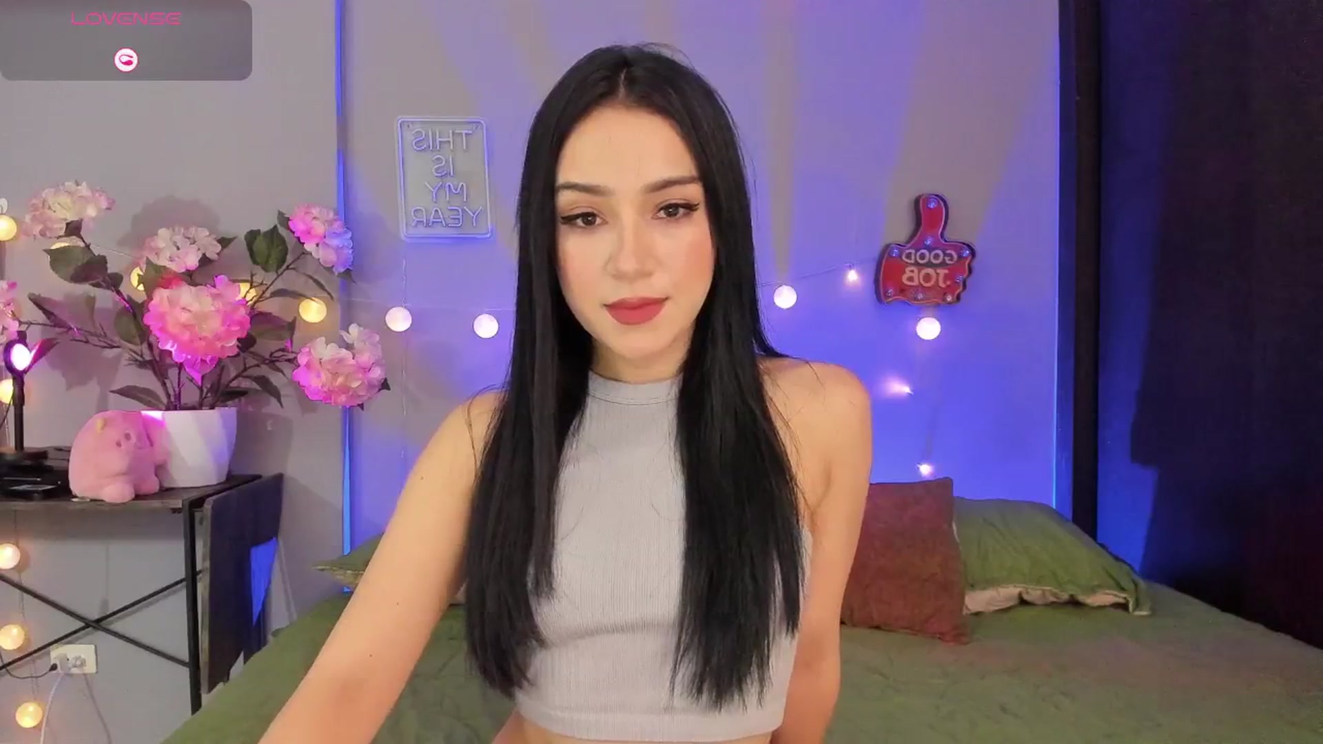 Gallery image thumbnail from dariadiaz_'s myfreecams stream on, 06/28/2025, 14:12 image 3 of 20