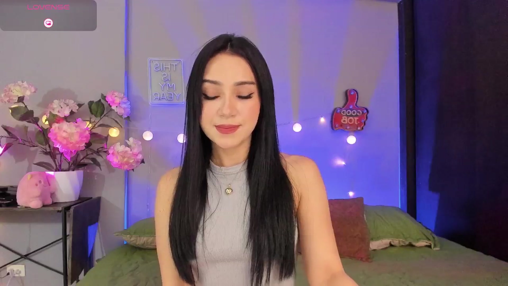 Gallery image thumbnail from dariadiaz_'s myfreecams stream on, 06/28/2025, 14:12 image 7 of 20
