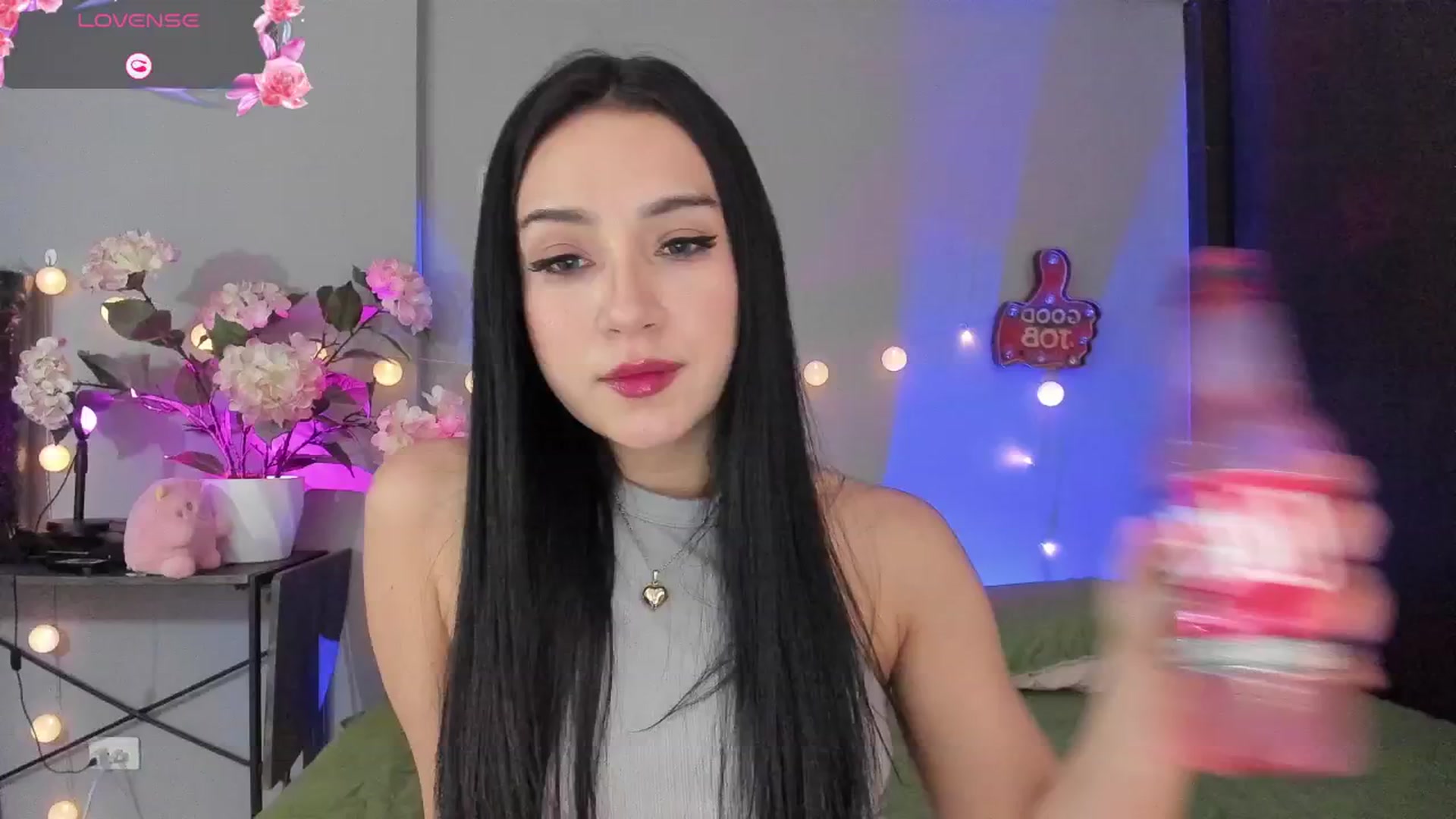 Gallery image thumbnail from dariadiaz_'s myfreecams stream on, 06/28/2025, 17:12 image 1 of 20