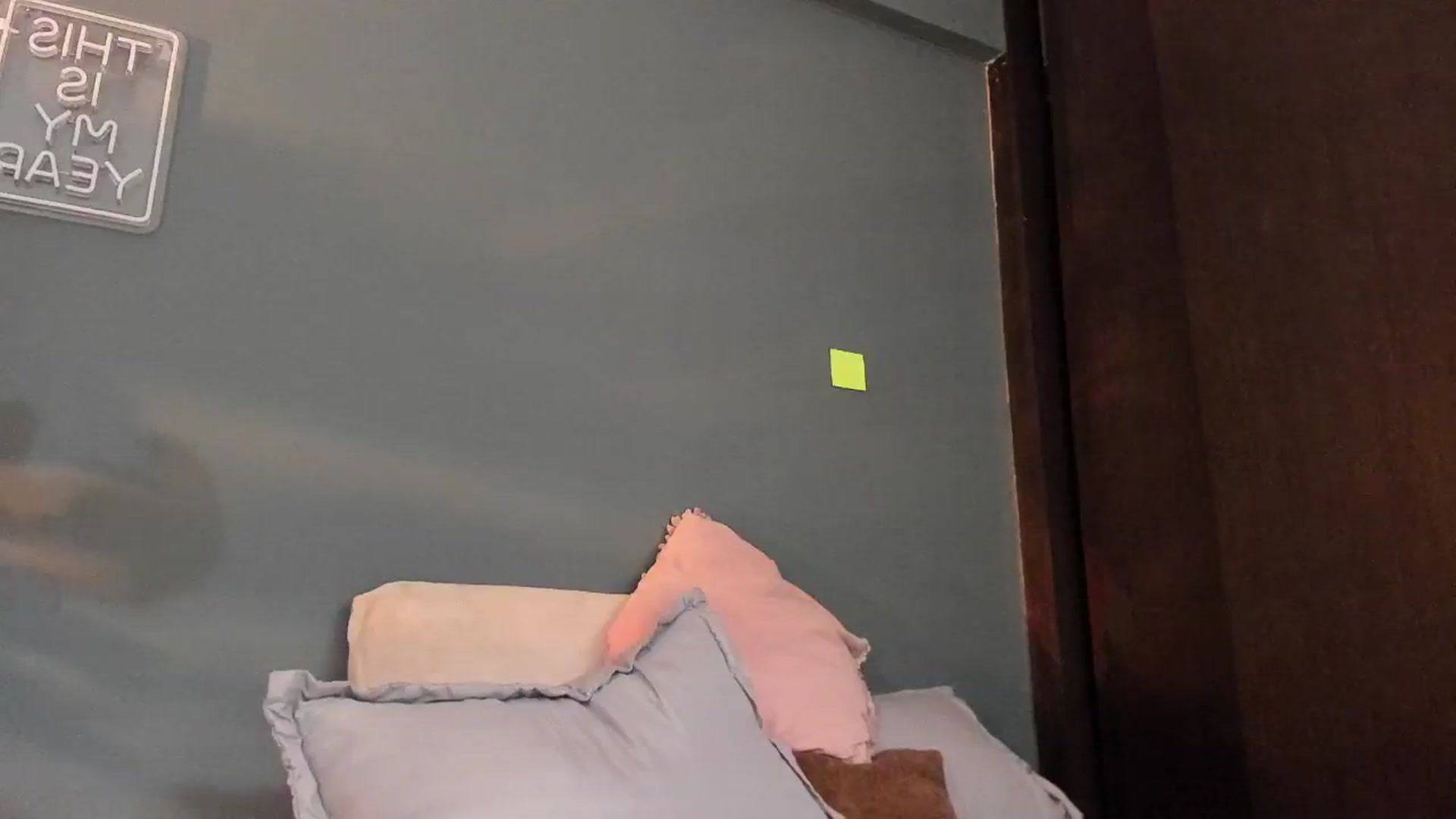 Gallery image thumbnail from dariadiaz_'s myfreecams stream on, 08/06/2025, 18:13 image 6 of 20