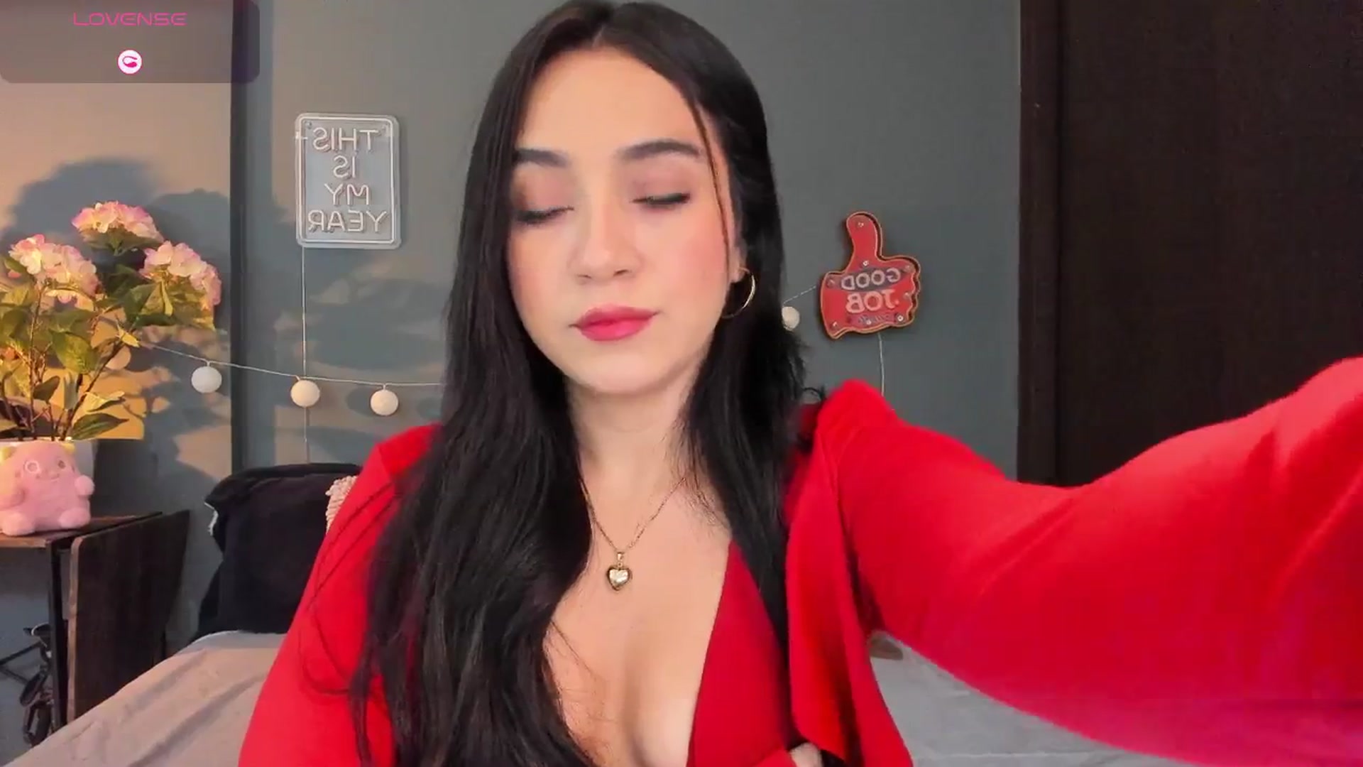 Gallery image thumbnail from dariadiaz_'s myfreecams stream on, 11/16/2025, 15:05 image 7 of 20