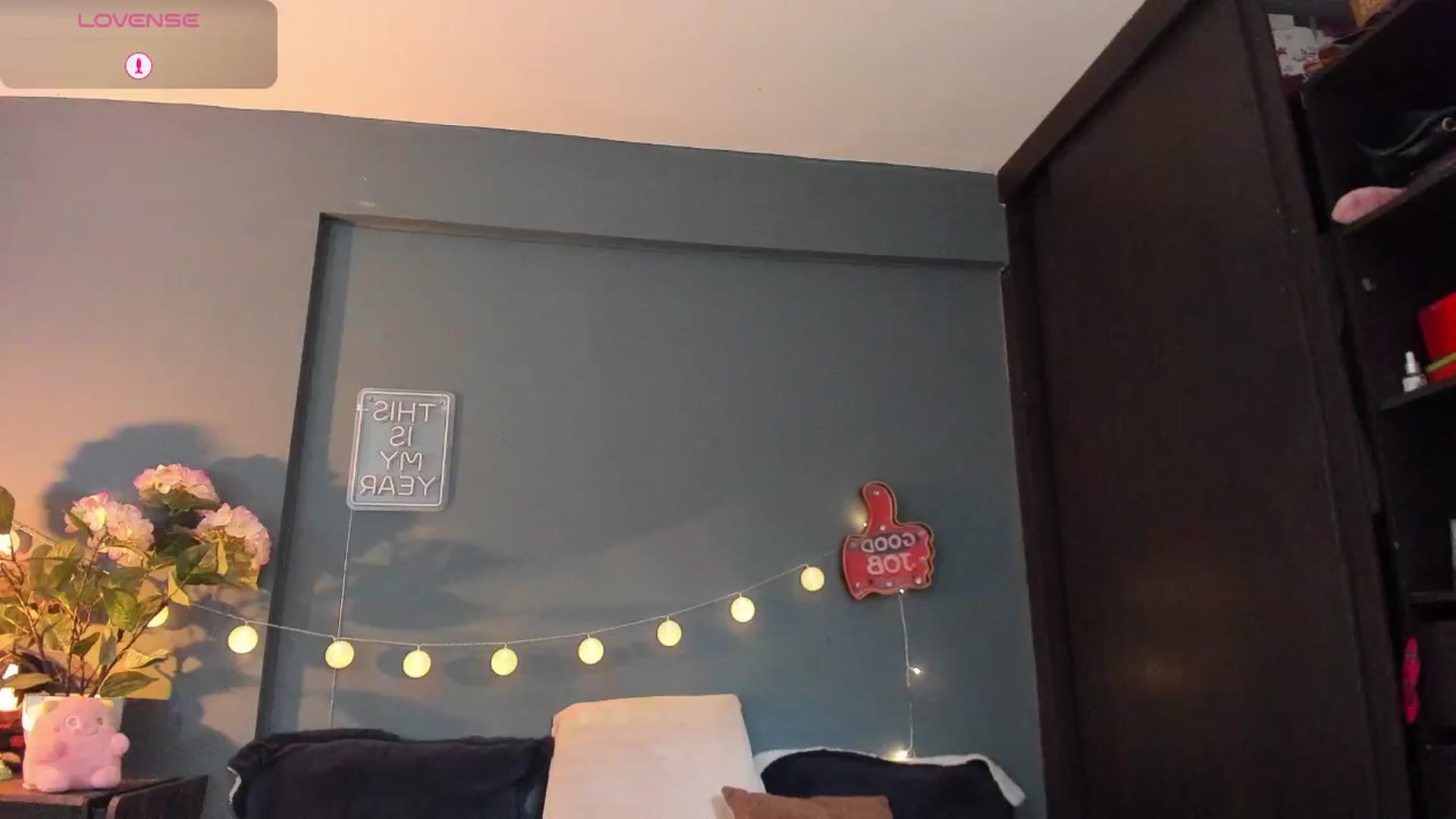 Gallery image thumbnail from dariadiaz_'s myfreecams stream on, 11/16/2025, 16:31 image 17 of 20