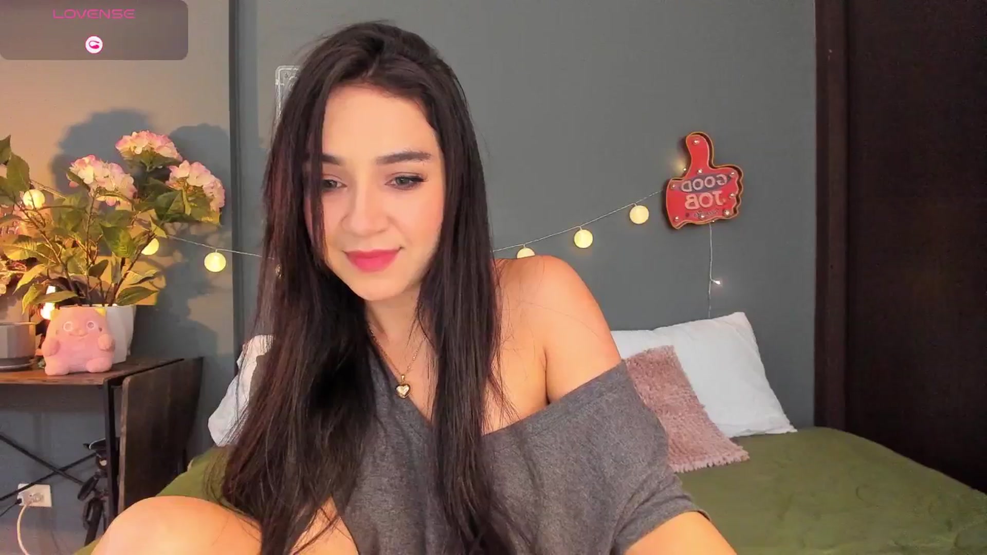 Gallery image thumbnail from dariadiaz_'s myfreecams stream on, 11/18/2025, 15:45 image 4 of 20