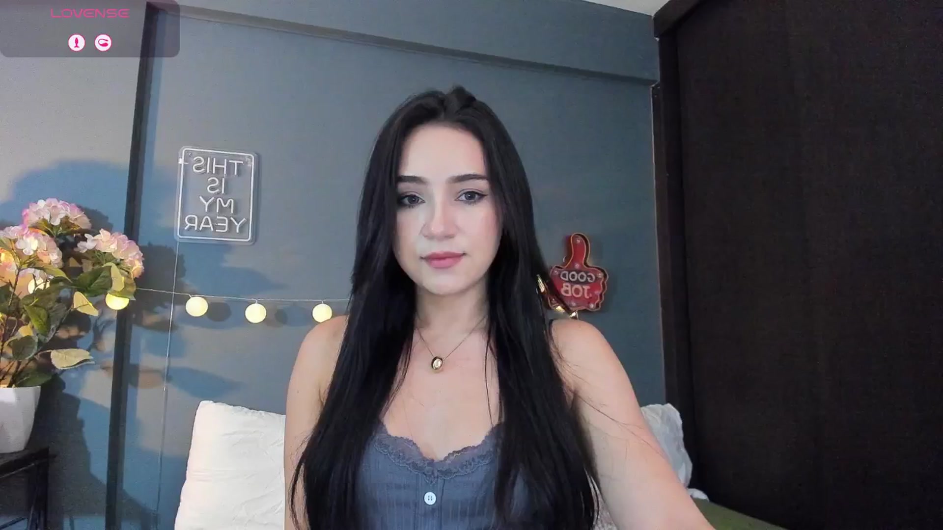 Gallery image thumbnail from dariadiaz_'s myfreecams stream on, 12/01/2025, 17:22 image 9 of 20