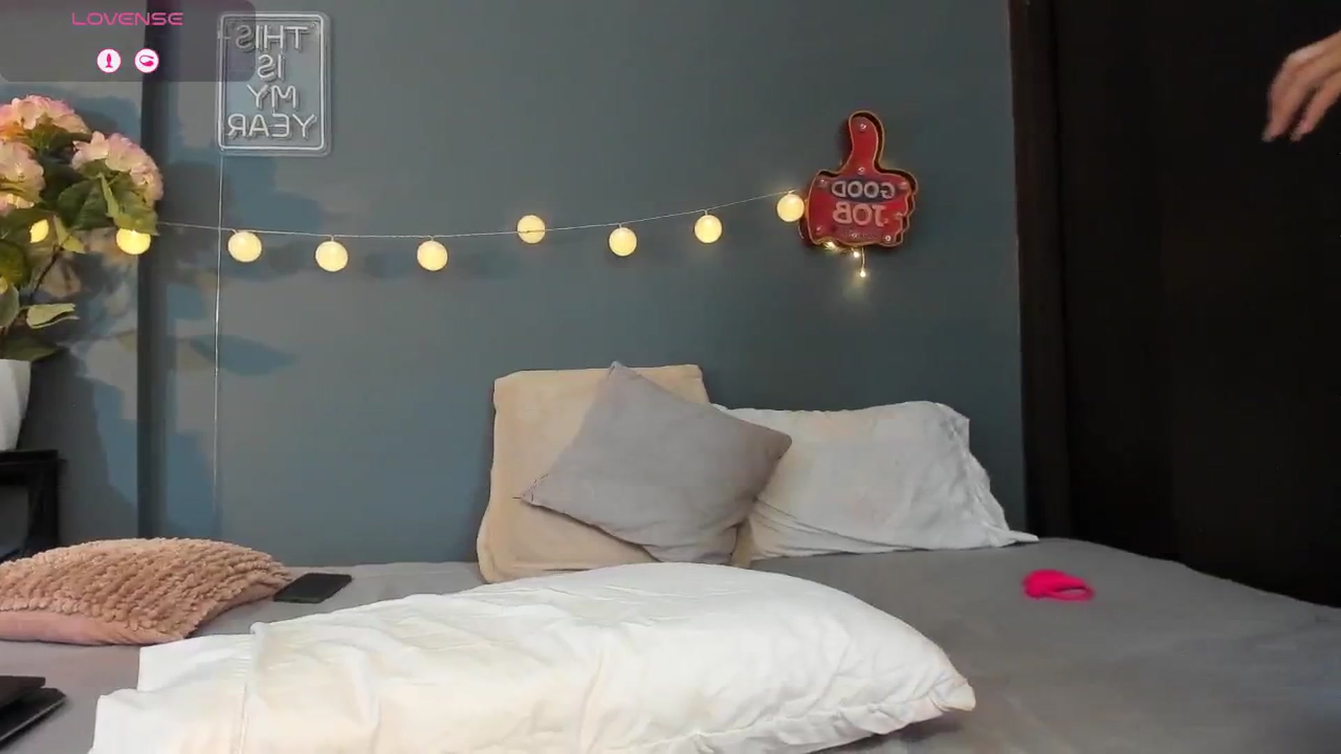 Gallery image thumbnail from dariadiaz_'s myfreecams stream on, 12/03/2025, 16:09 image 11 of 20