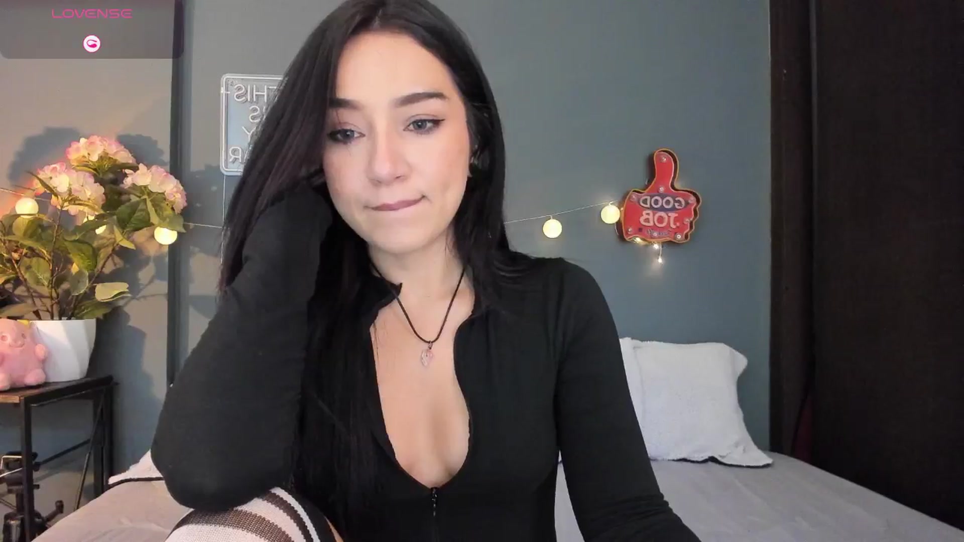 Gallery image thumbnail from dariadiaz_'s myfreecams stream on, 12/06/2025, 16:55 image 4 of 20