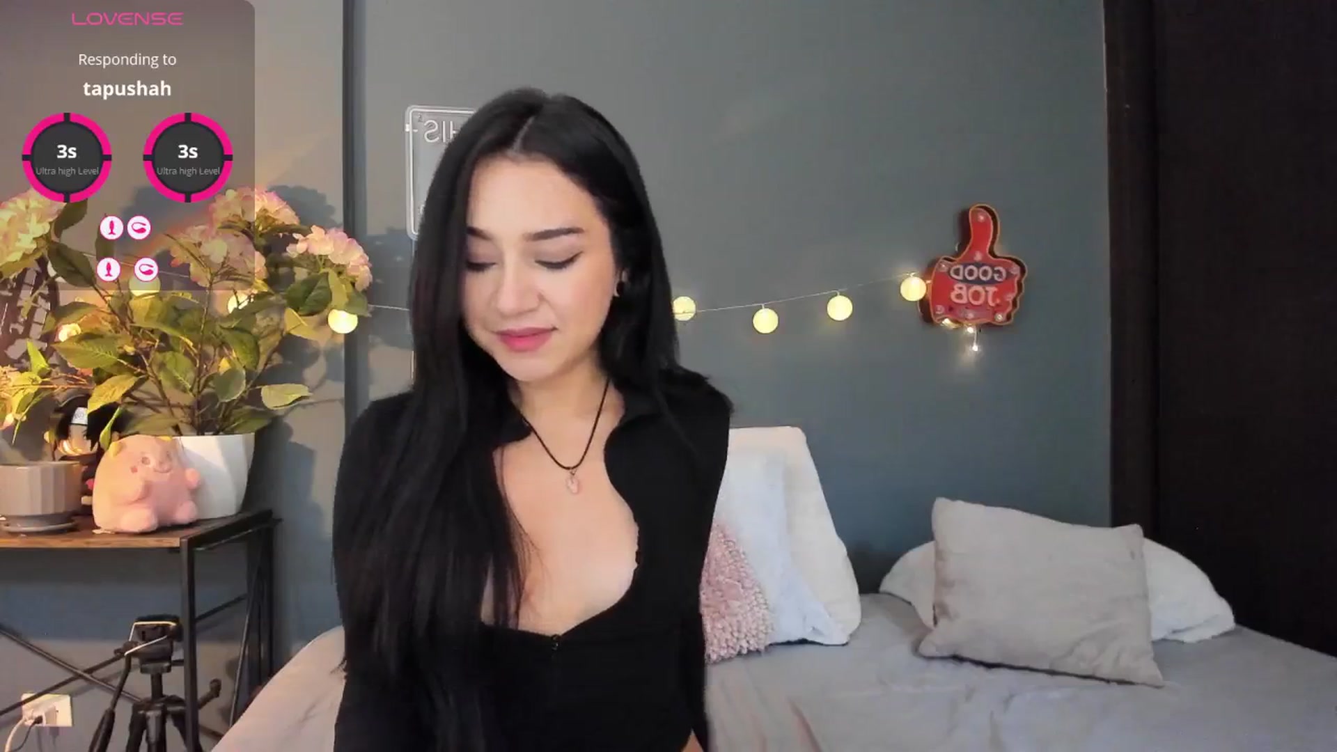 Gallery image thumbnail from dariadiaz_'s myfreecams stream on, 12/06/2025, 20:22 image 6 of 20