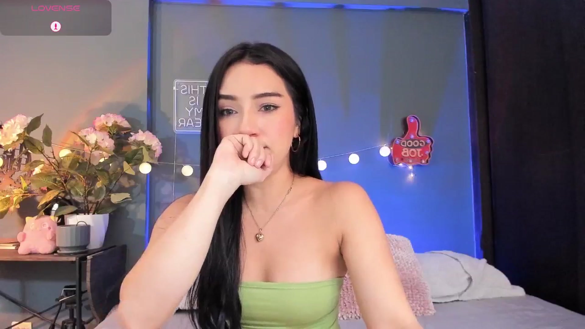 Gallery image thumbnail from dariadiaz_'s myfreecams stream on, 12/18/2025, 16:10 image 5 of 20