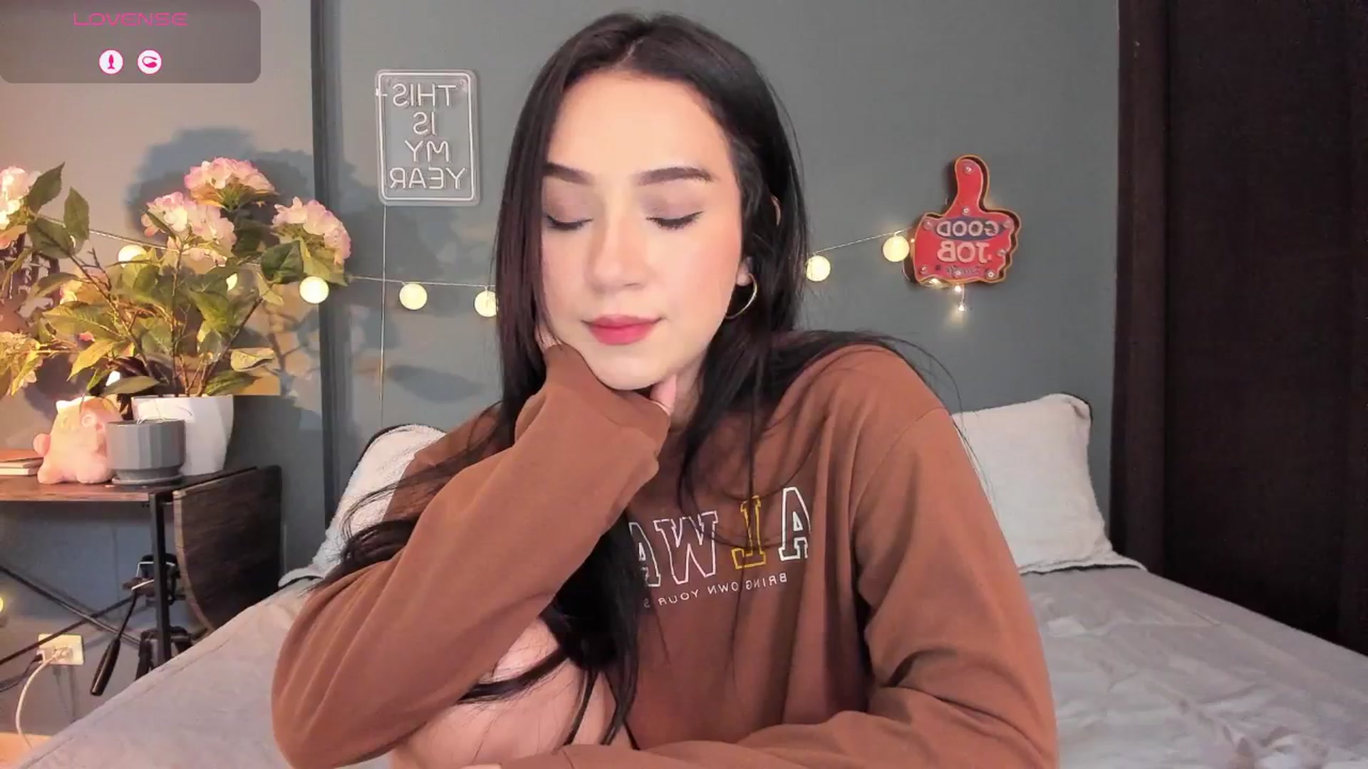 Gallery image thumbnail from dariadiaz_'s myfreecams stream on, 12/20/2025, 16:02 image 5 of 20