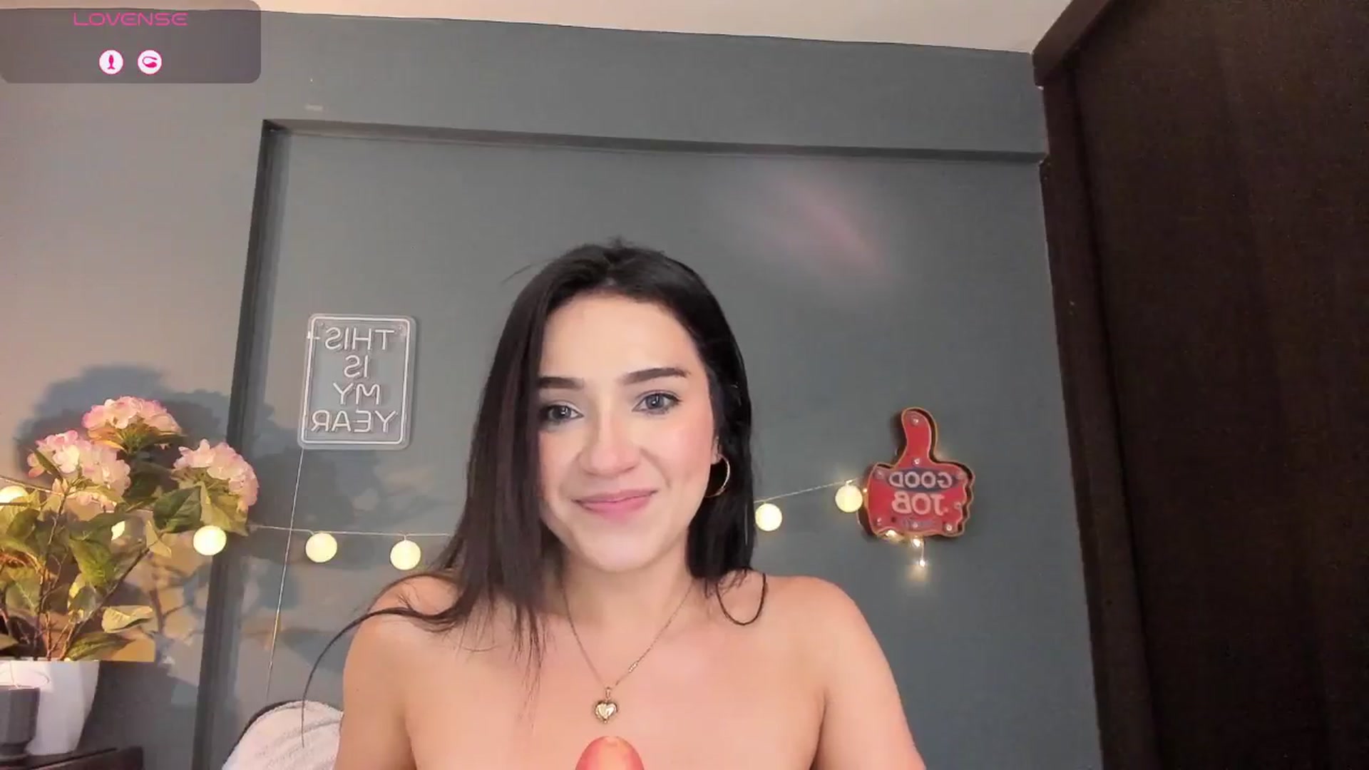 Gallery image thumbnail from dariadiaz_'s myfreecams stream on, 12/20/2025, 18:05 image 10 of 20