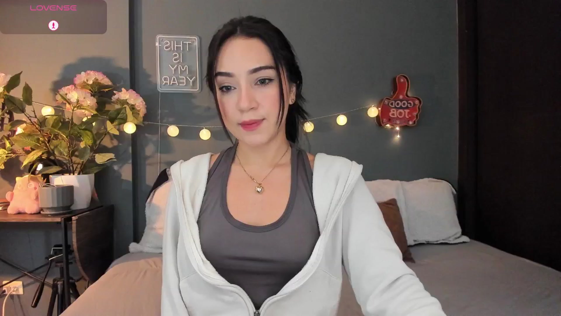 Gallery image thumbnail from dariadiaz_'s myfreecams stream on, 12/22/2025, 17:42 image 4 of 20