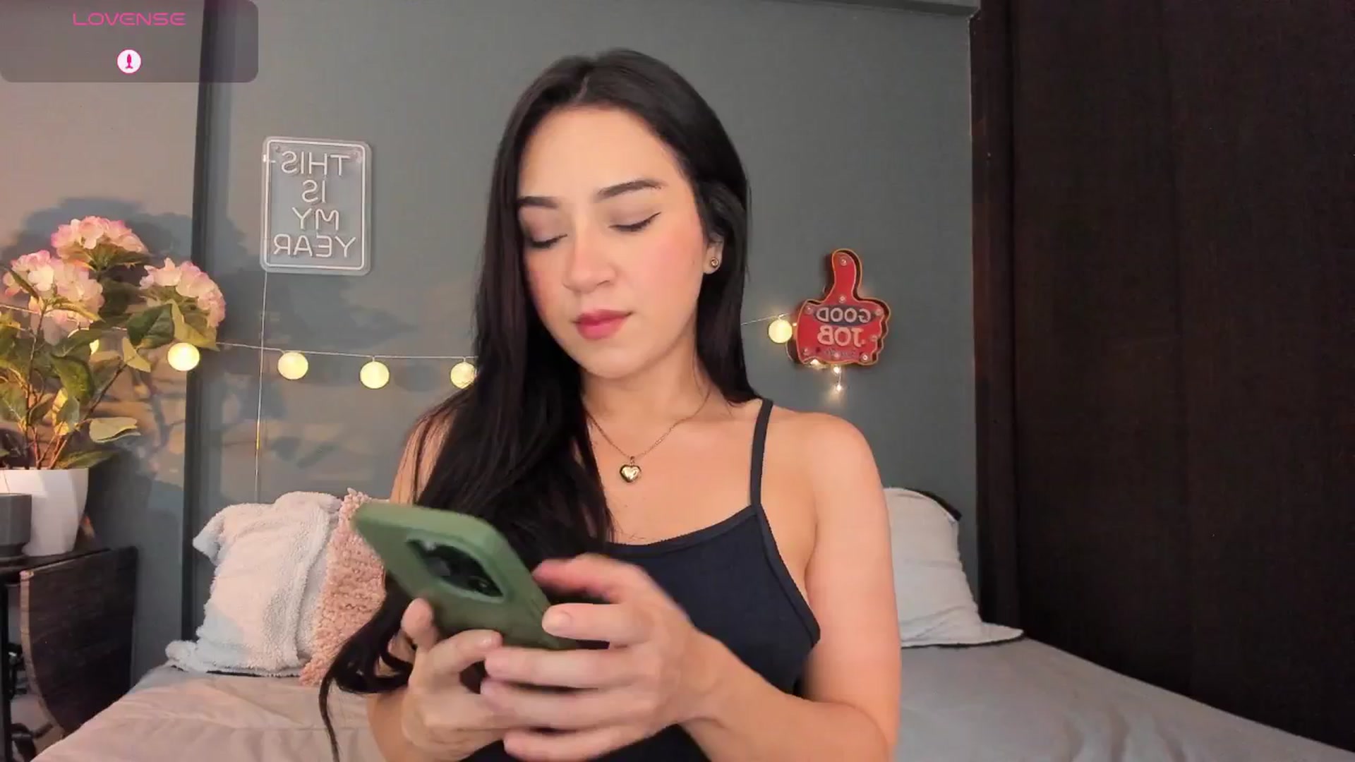 Gallery image thumbnail from dariadiaz_'s myfreecams stream on, 12/24/2025, 15:20 image 16 of 20