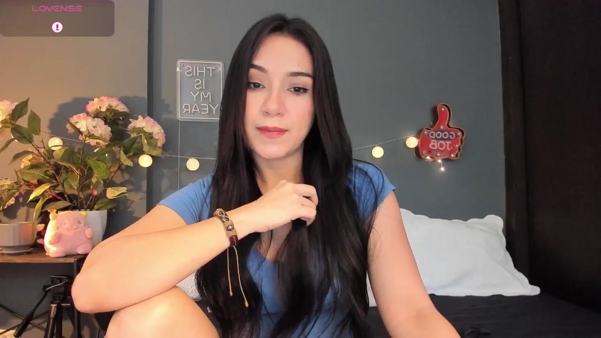 Gallery image thumbnail from dariadiaz_'s myfreecams stream on, 01/22/2026, 18:17 image 11 of 20