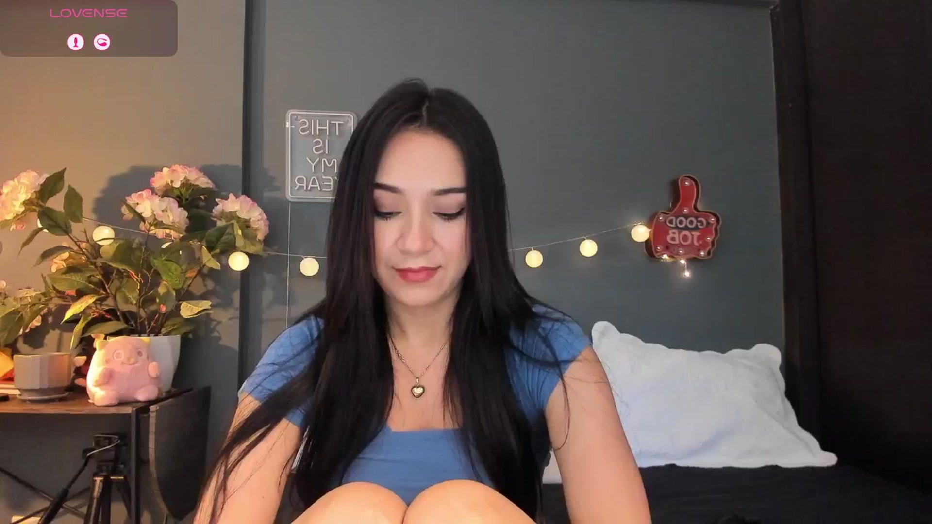 Gallery image thumbnail from dariadiaz_'s myfreecams stream on, 01/22/2026, 18:17 image 18 of 20